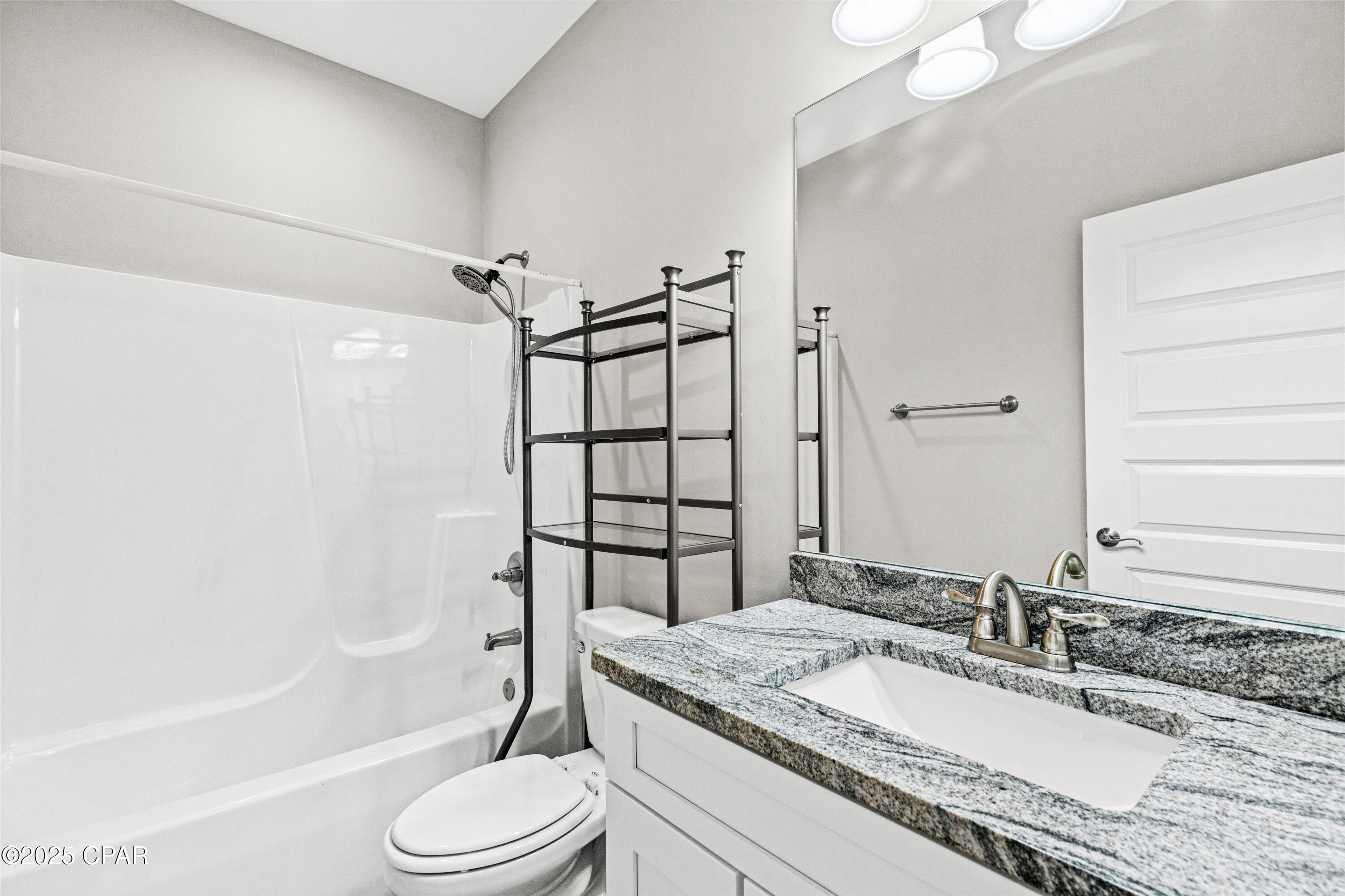 Image 27 For 6222 Pinetree Avenue