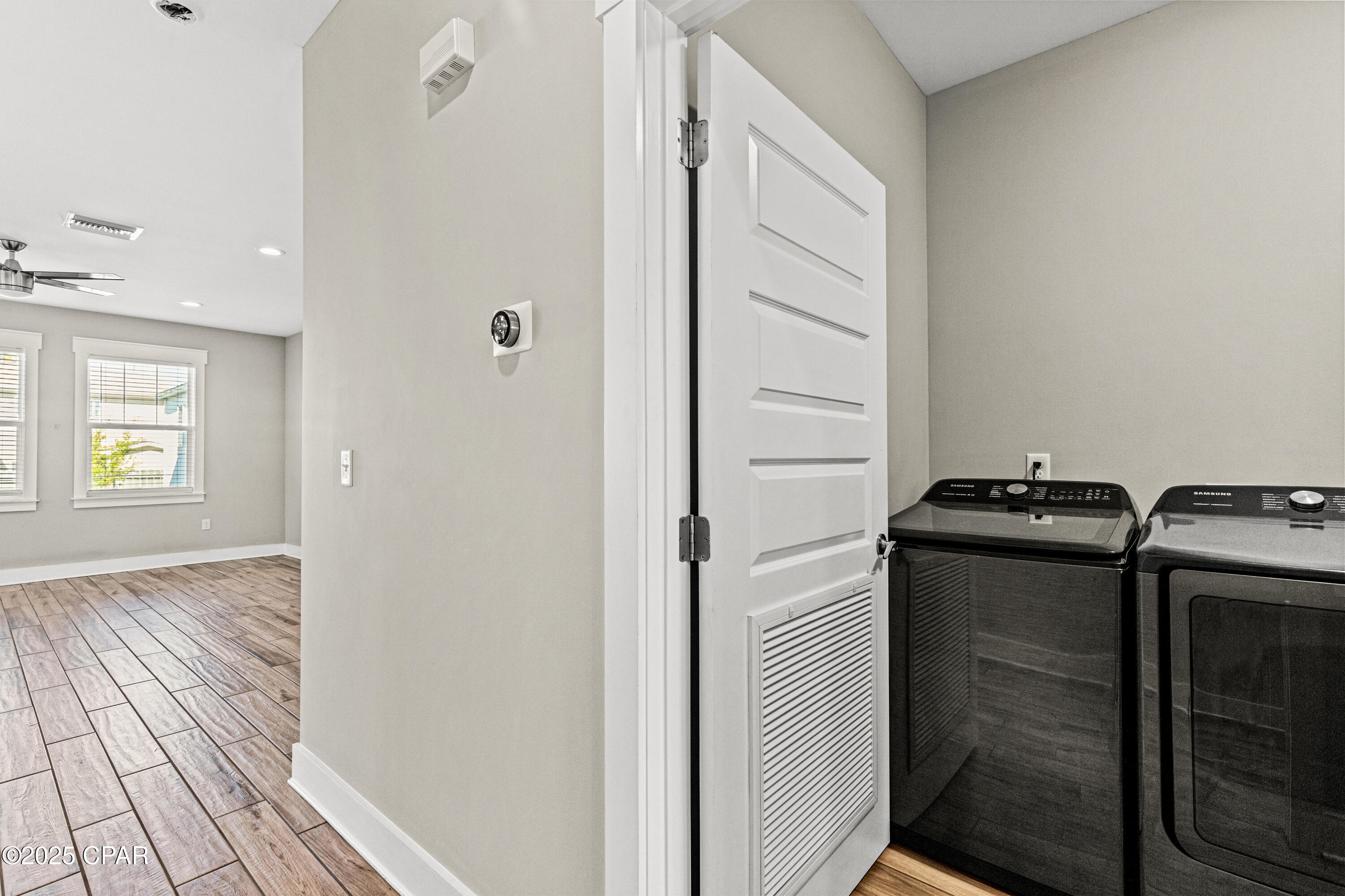 Image 30 For 6222 Pinetree Avenue