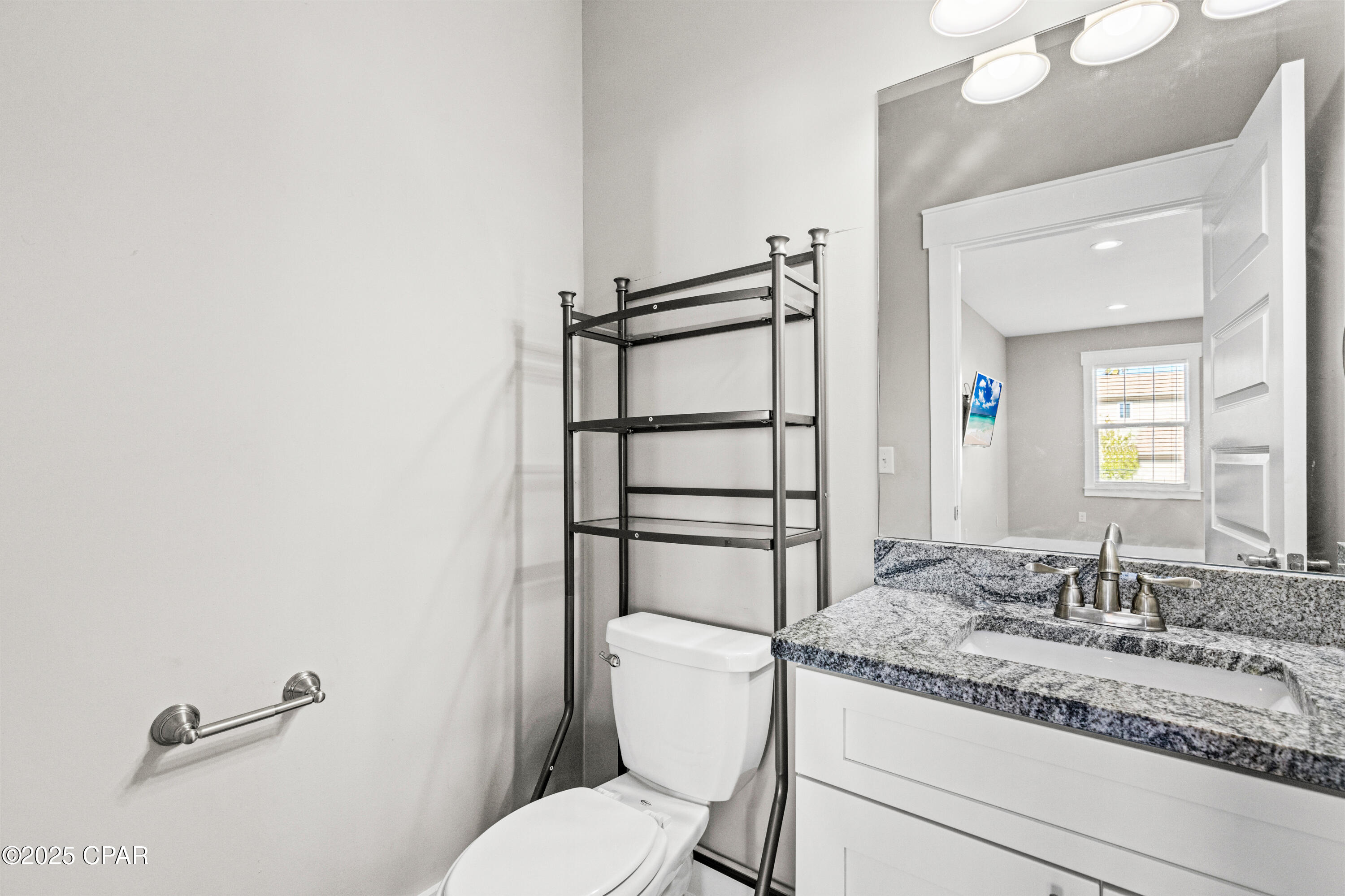 Image 31 For 6222 Pinetree Avenue