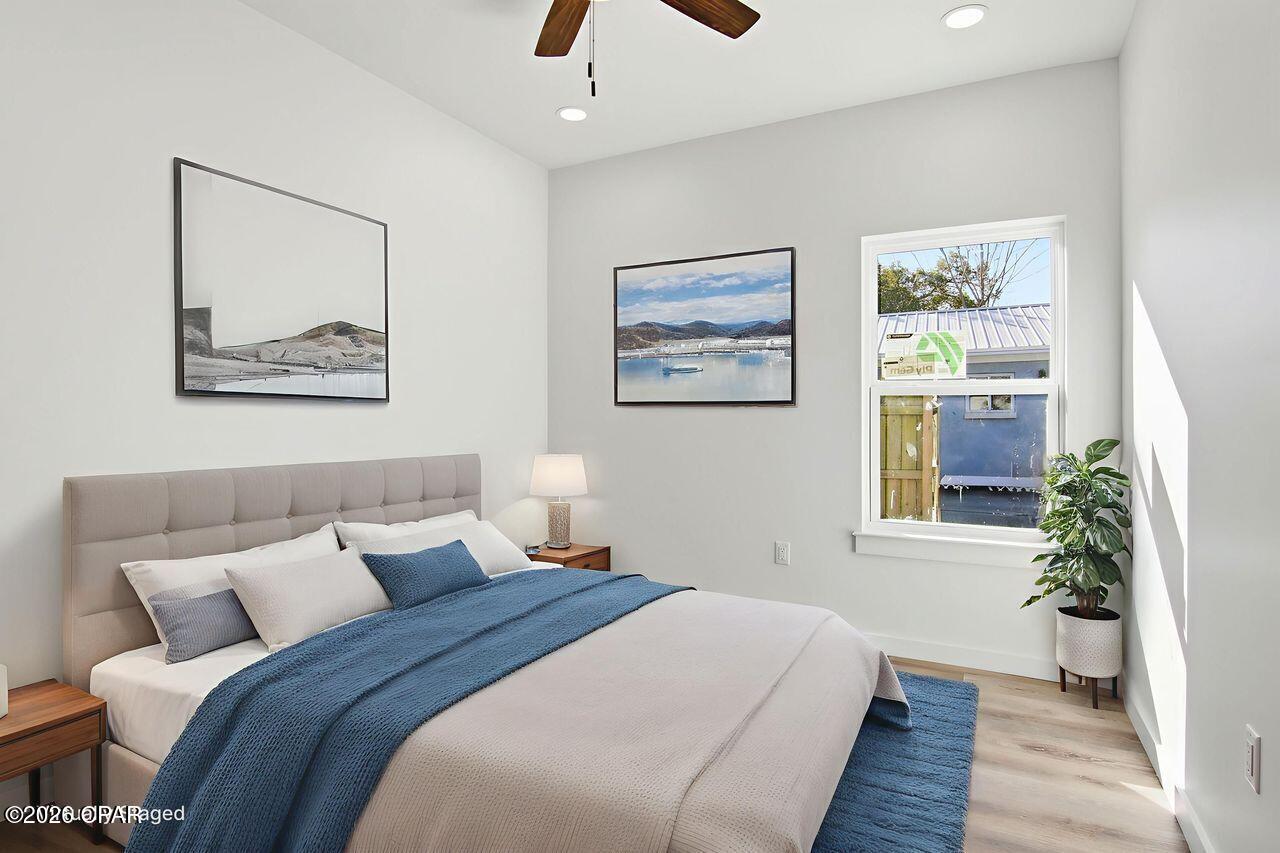 Image 16 For 3024 Selma Avenue