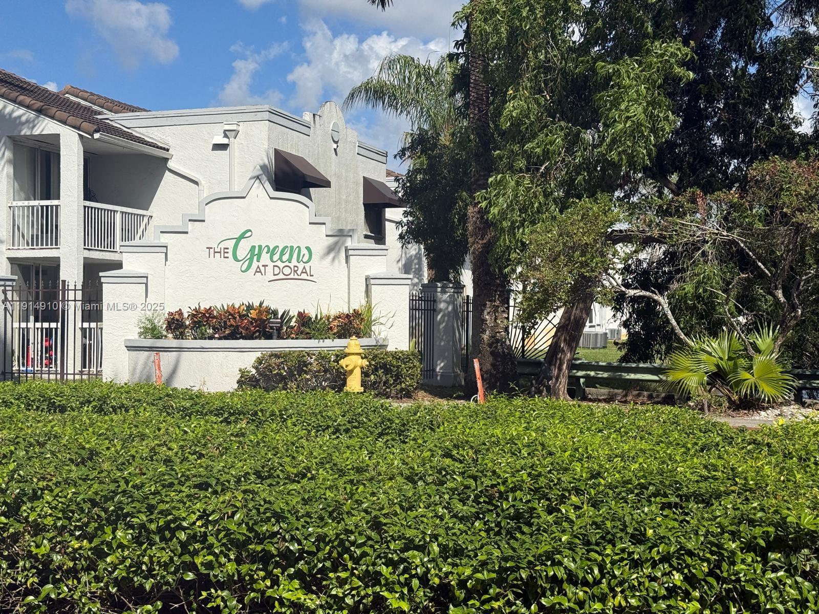 The Greens At Doral Condo