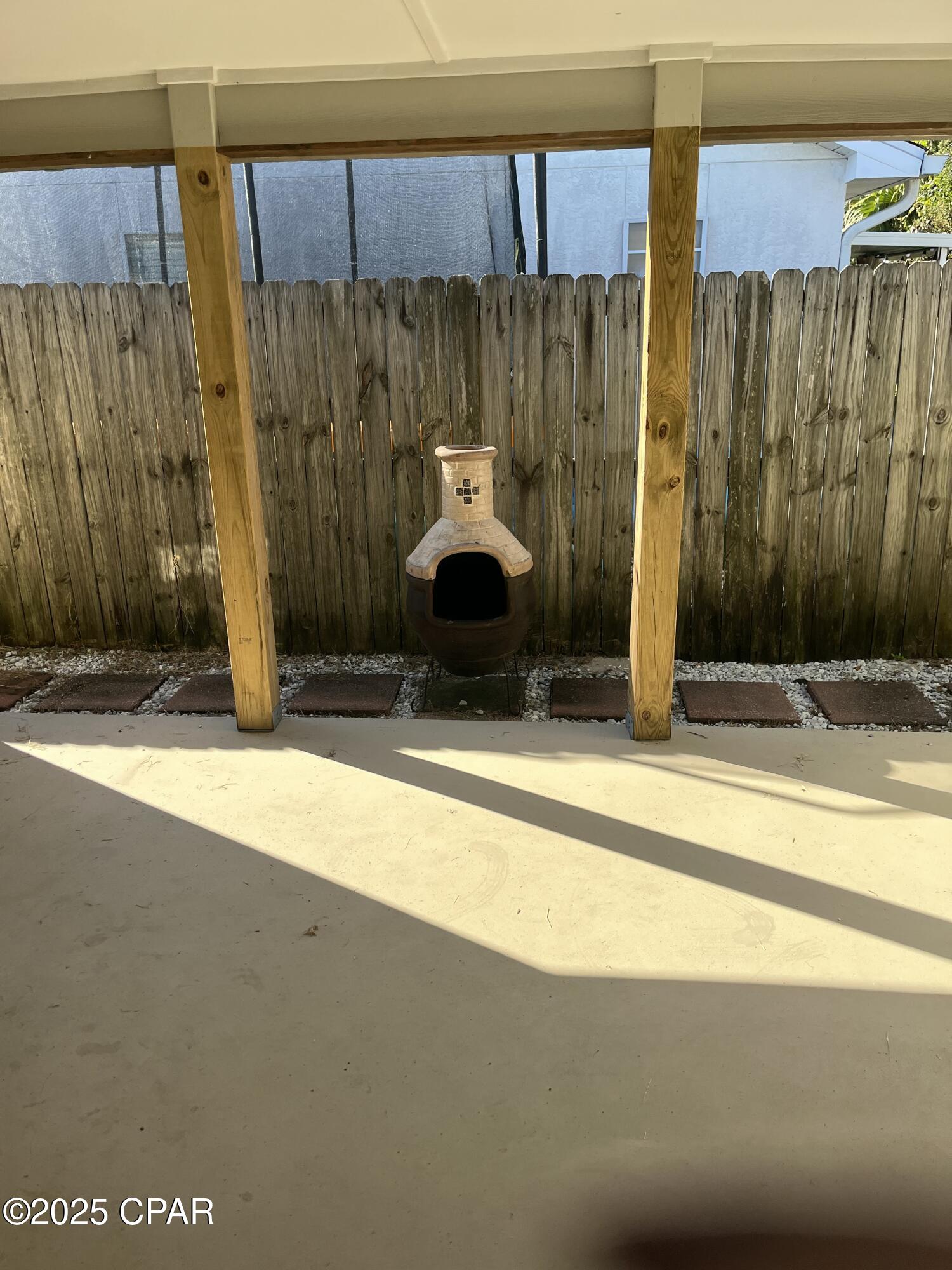 Image 15 For 501 Camelia St Street