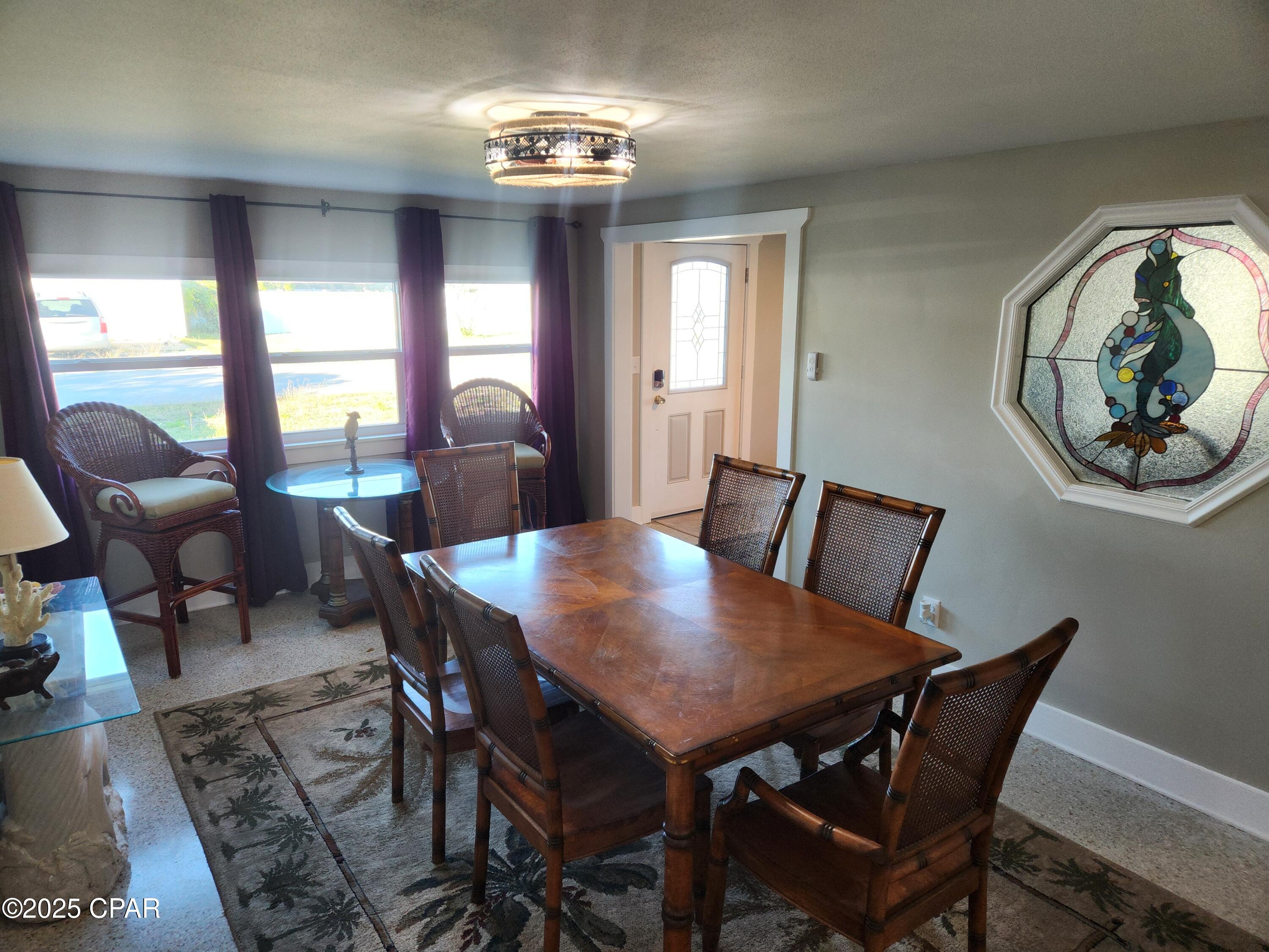 Image 5 For 501 Camelia St Street