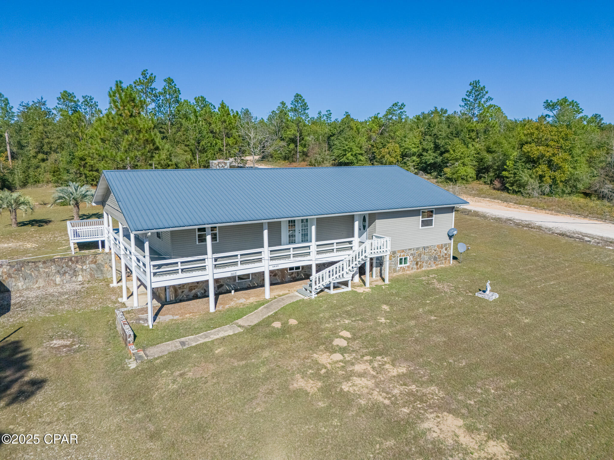 Image 0 For 2672 Laurel Drive