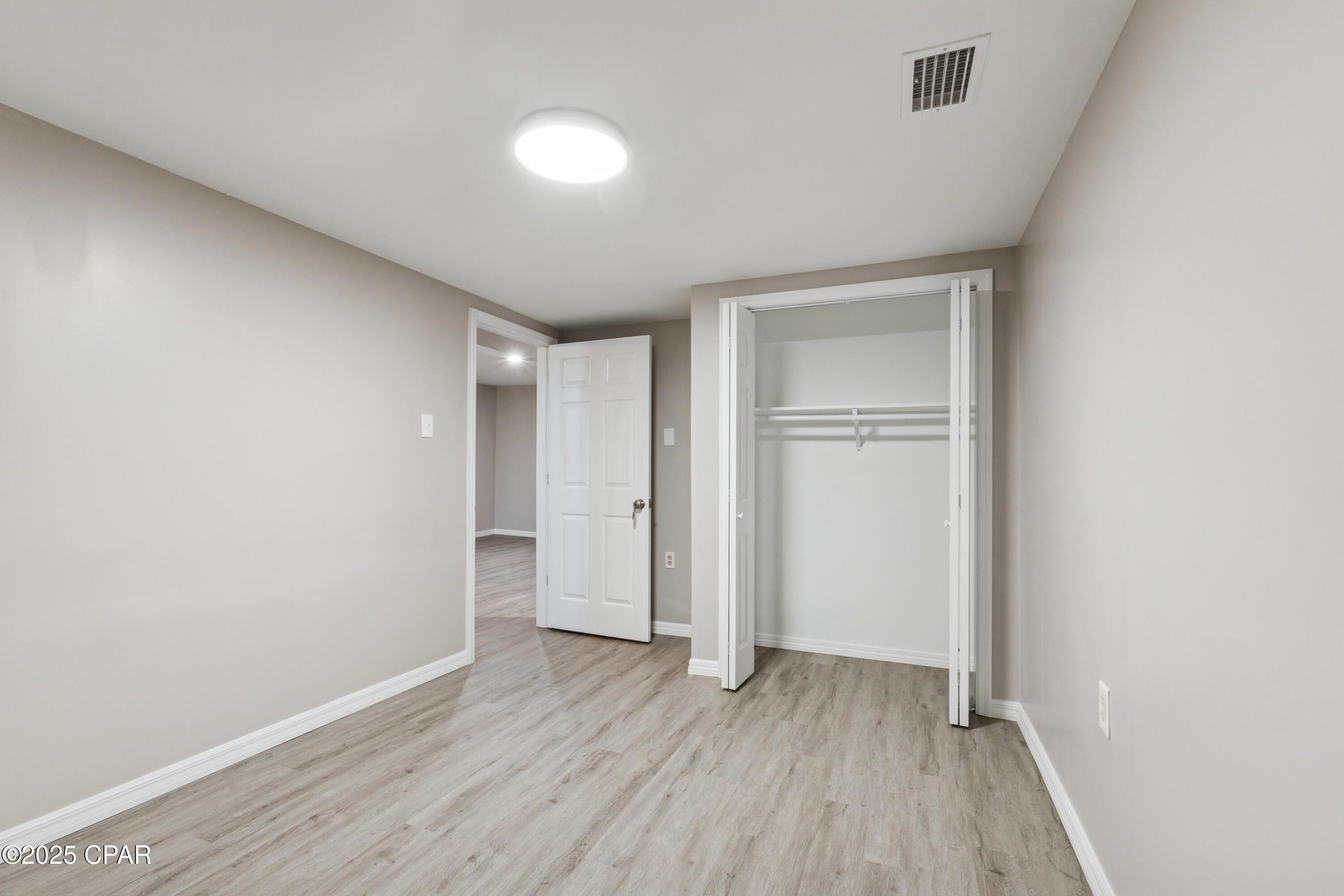 Image 12 For 2672 Laurel Drive