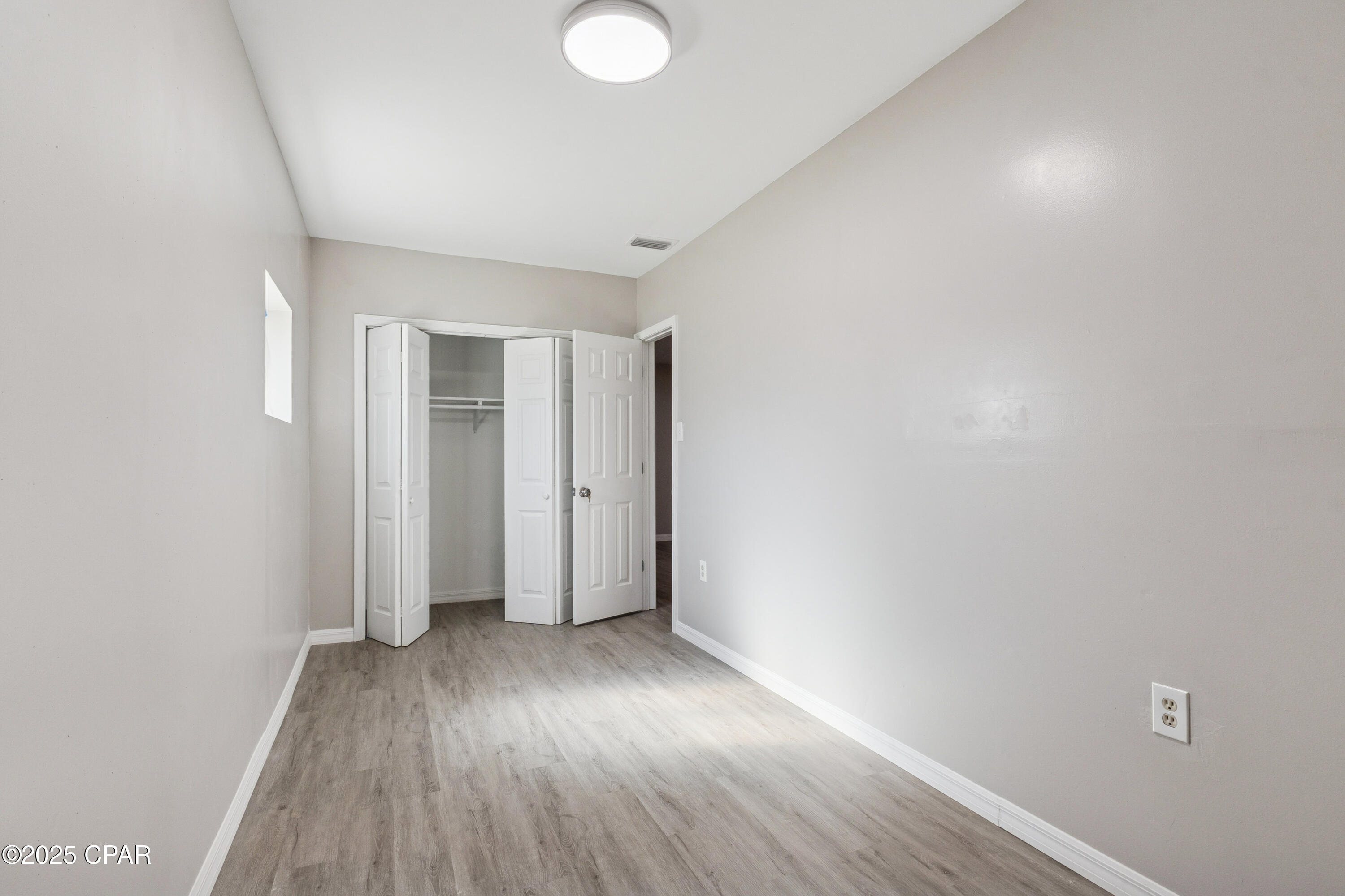 Image 20 For 2672 Laurel Drive