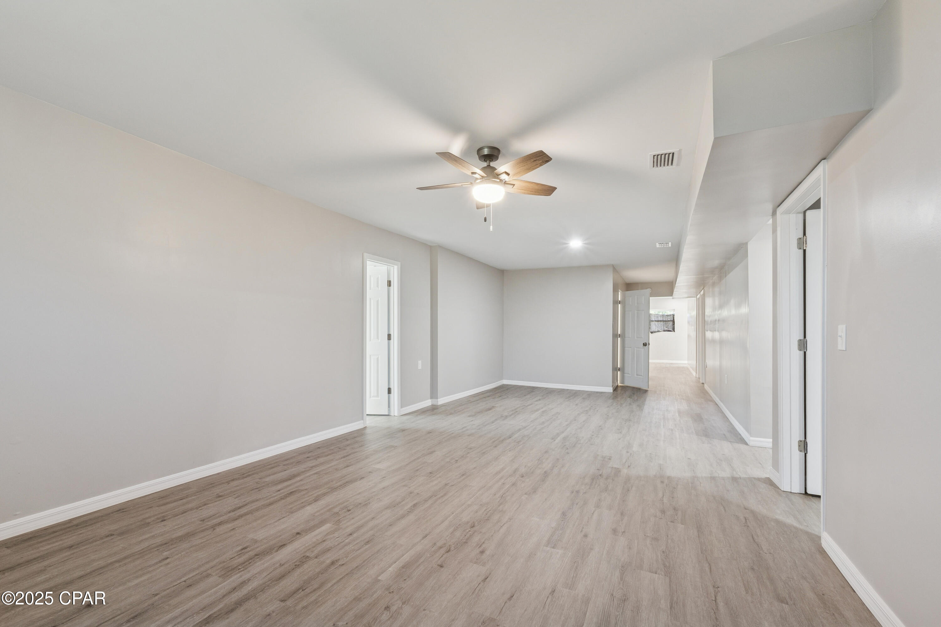 Image 31 For 2672 Laurel Drive