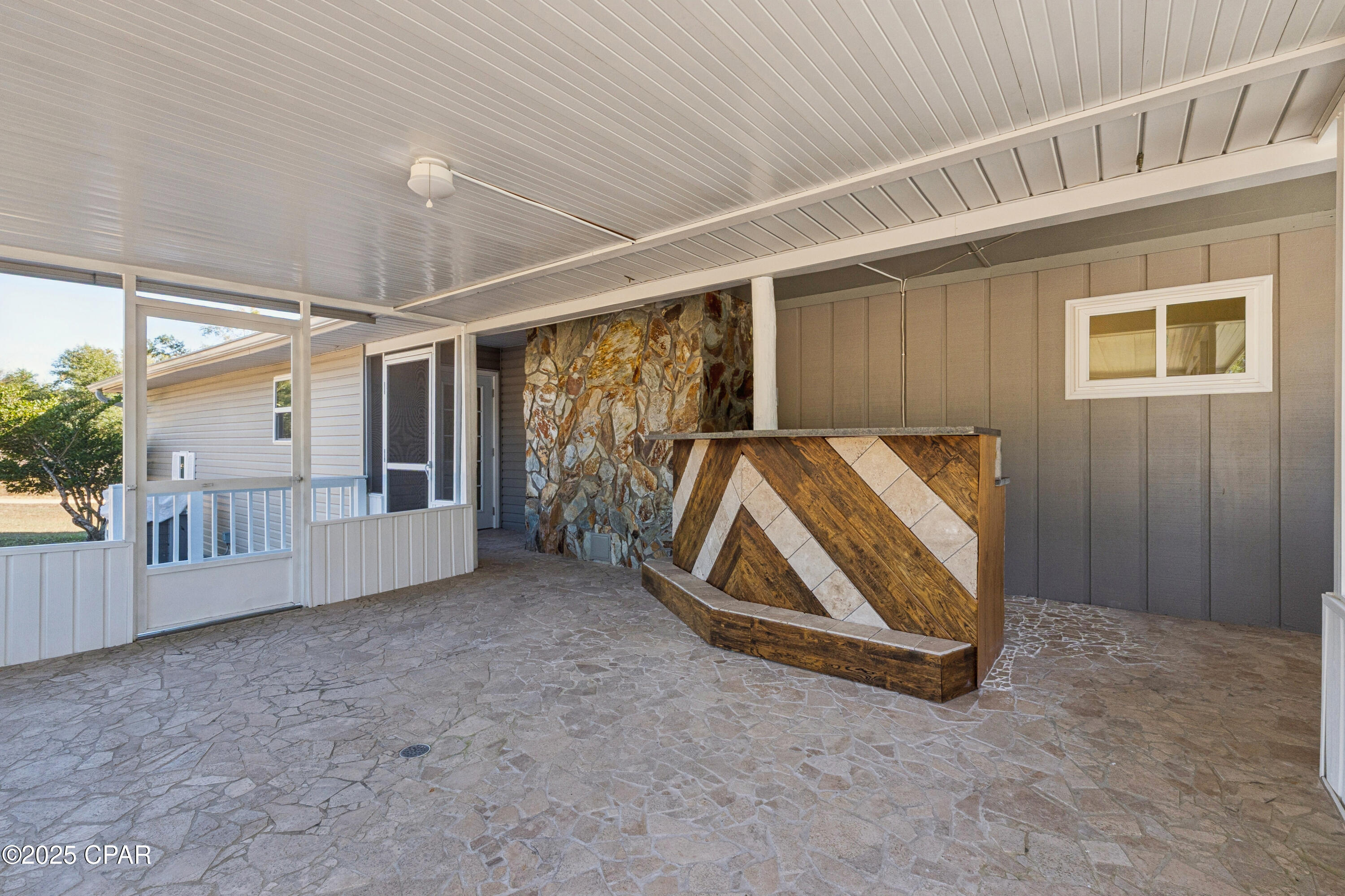 Image 41 For 2672 Laurel Drive