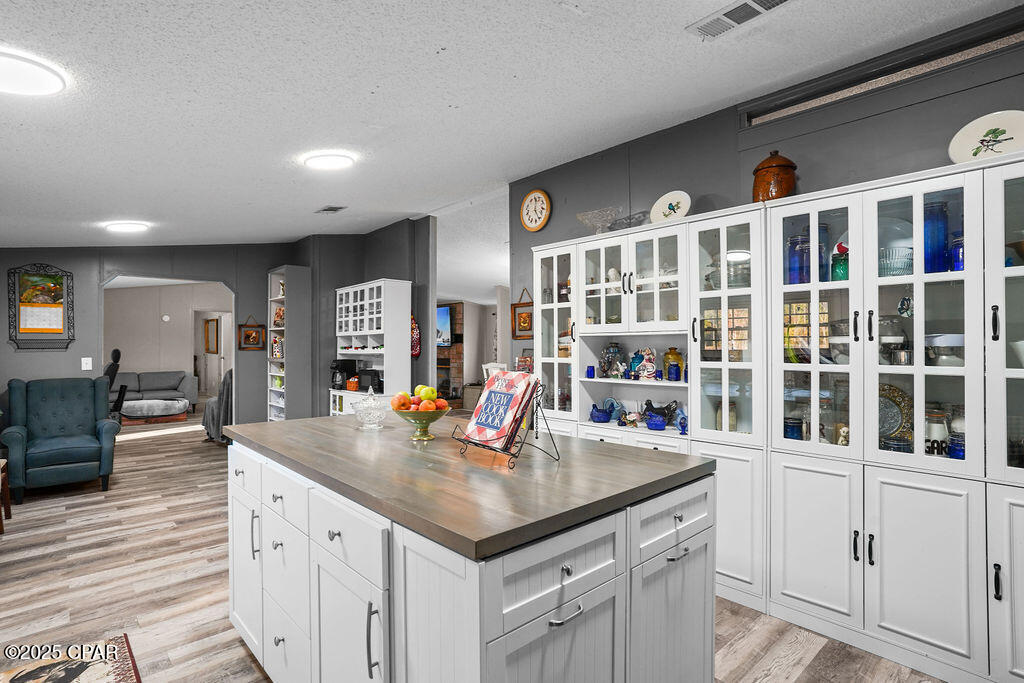 Listing photo id 15 for 1310 Highway 177a