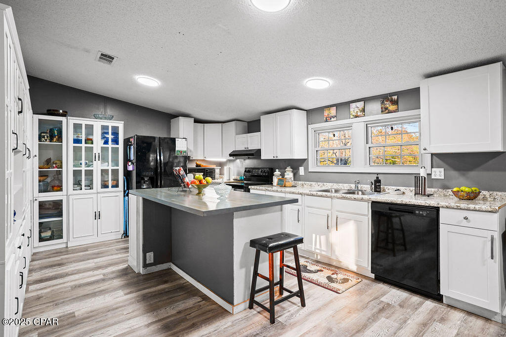 Listing photo id 17 for 1310 Highway 177a