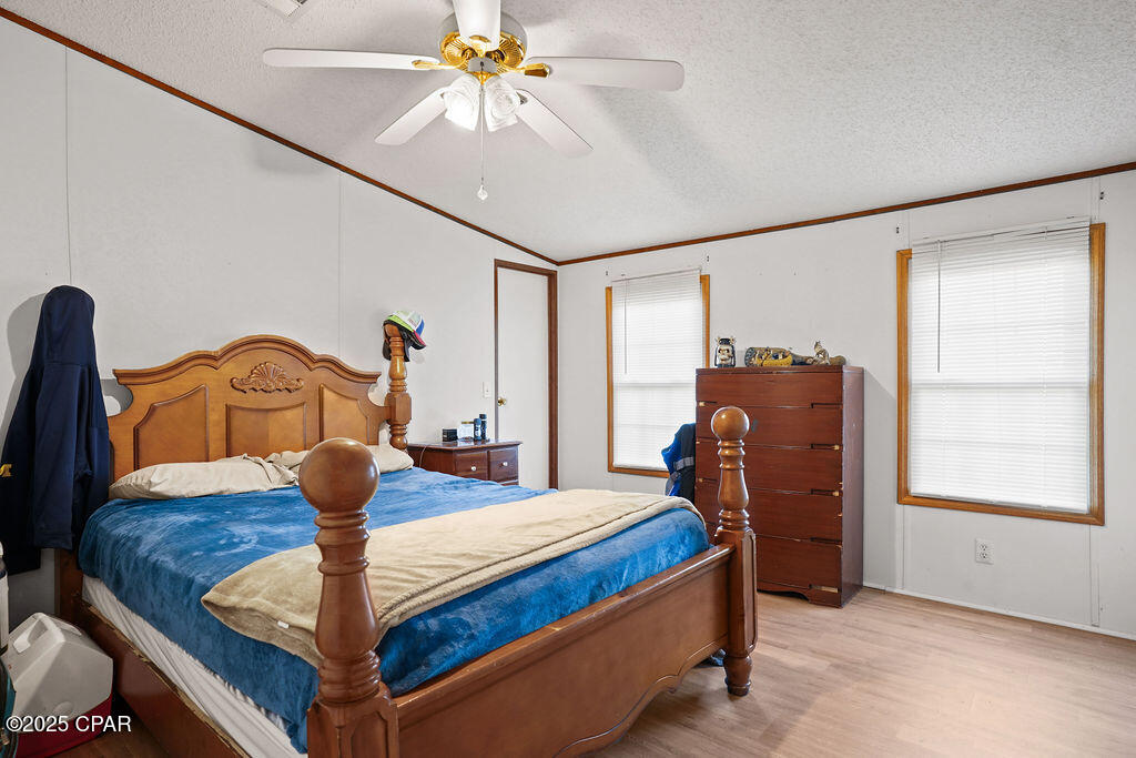 Listing photo id 25 for 1310 Highway 177a