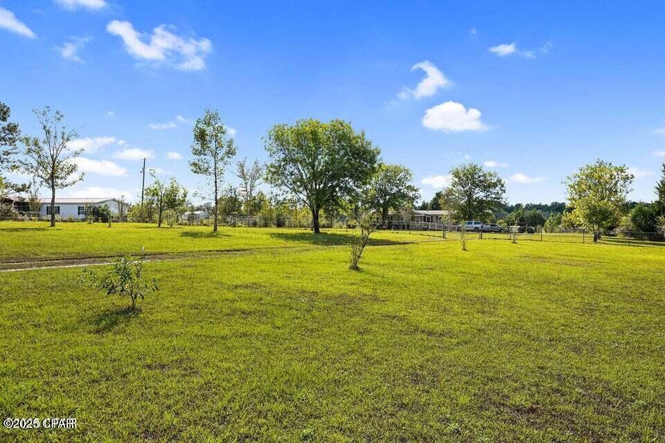 Listing photo id 46 for 1310 Highway 177a