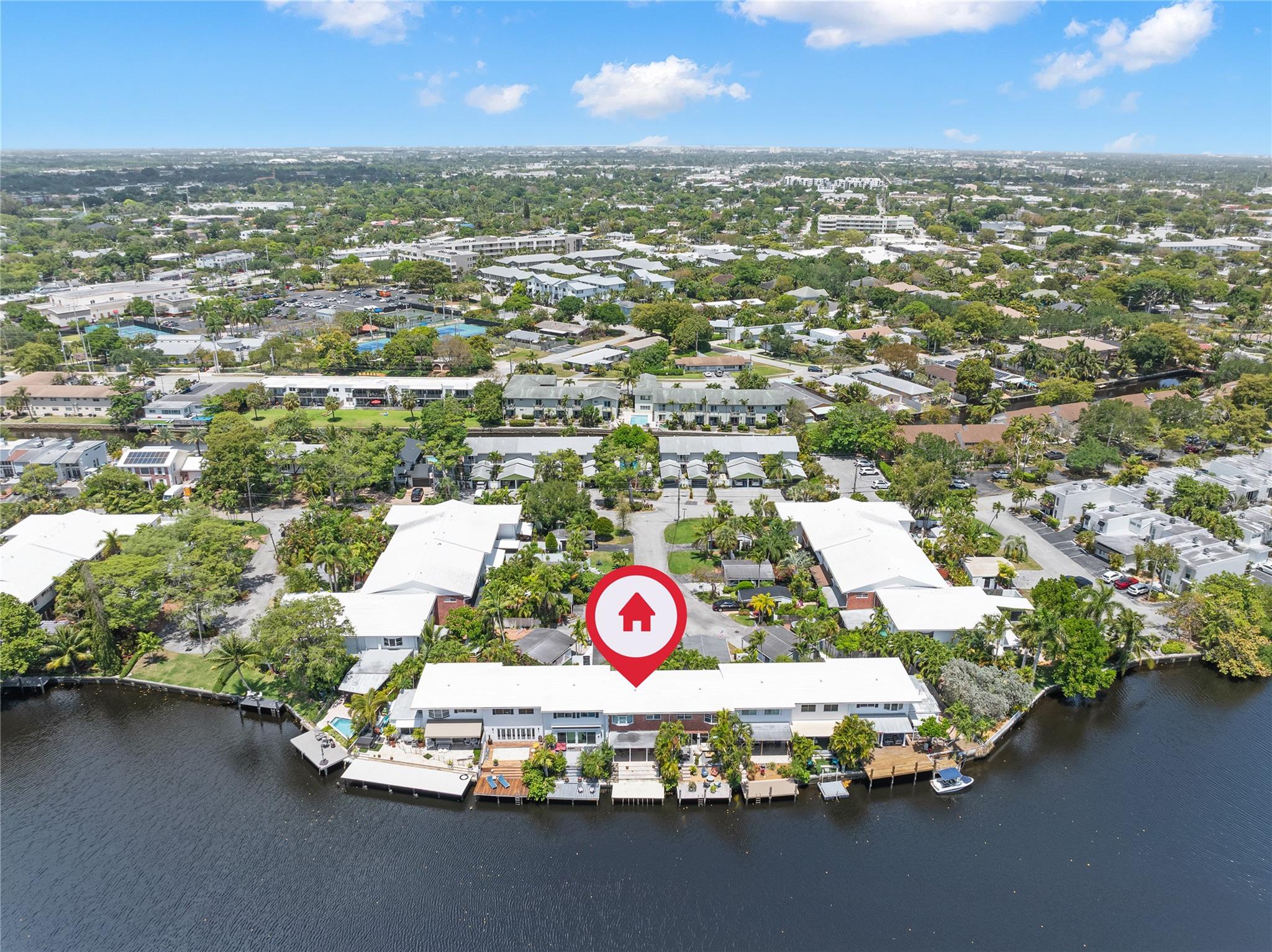 Homes for sale in Wilton Manors, FL | 17 Middlesex Dr, Wilton Manors, FL 33305 | MLS# F10537165