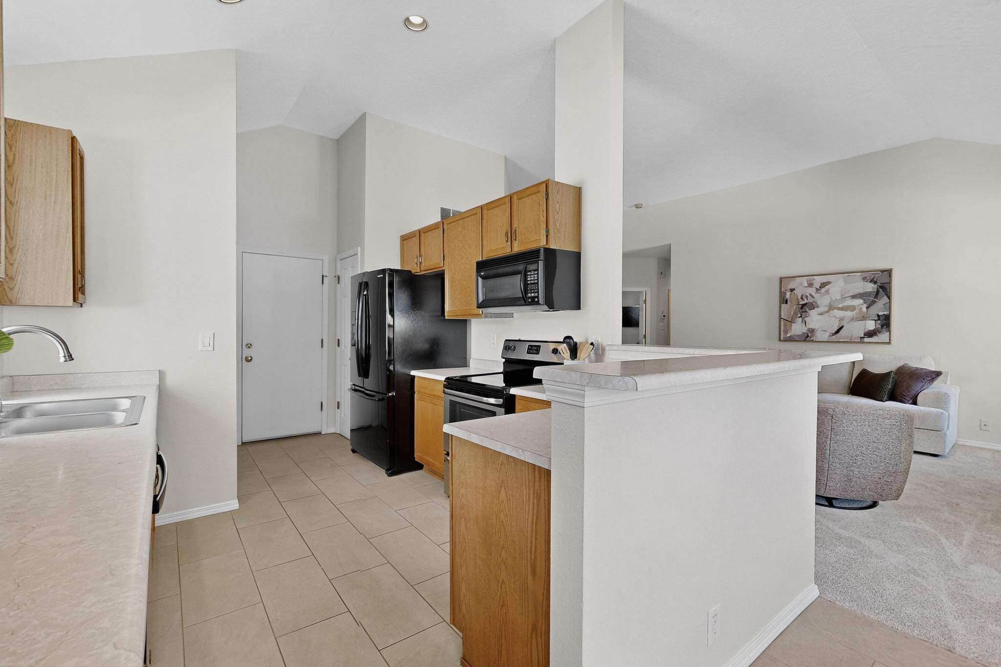 6401 ELK HORN DRIVE NE, ALBUQUERQUE, NM 87111  Photo 12