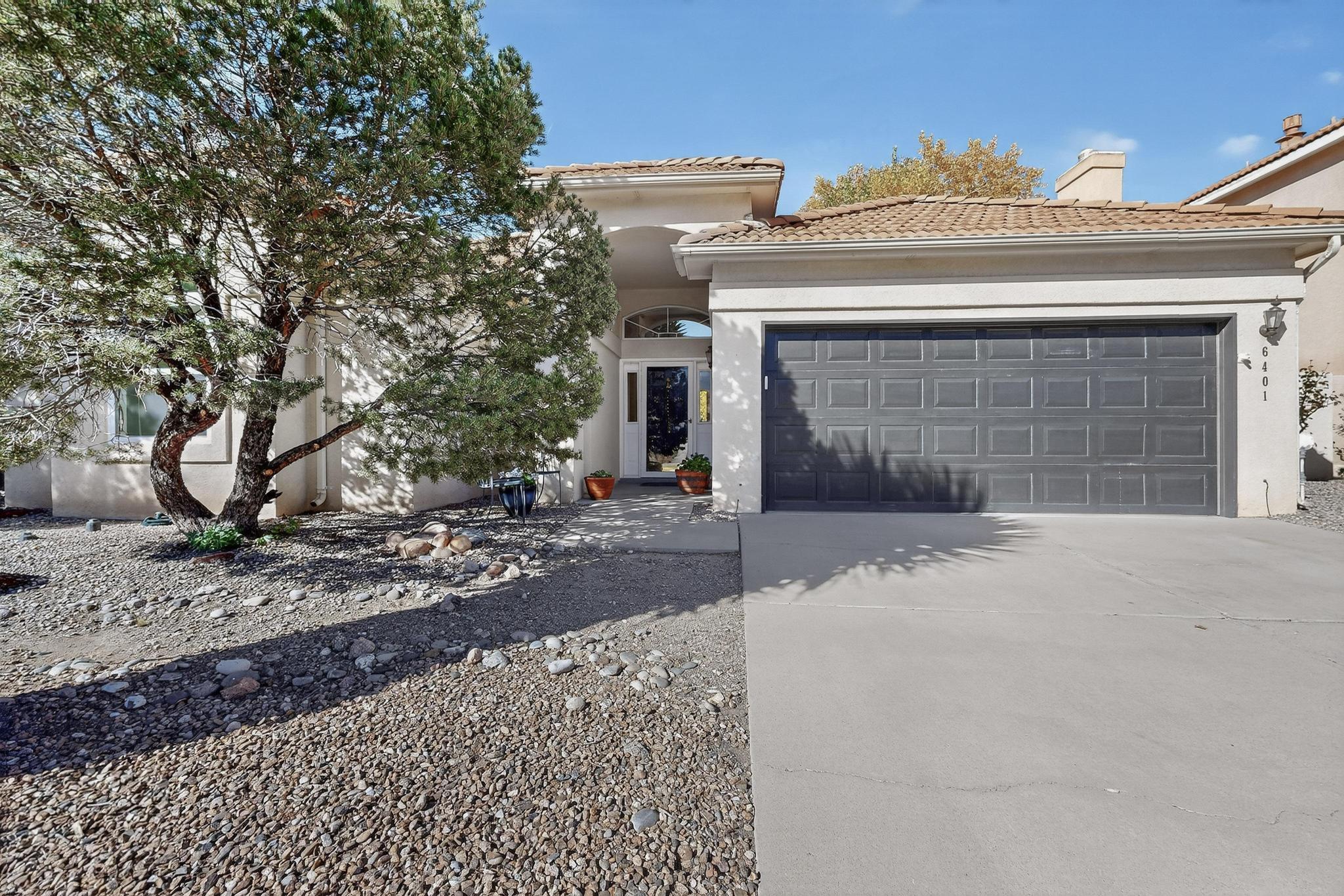 6401 ELK HORN DRIVE NE, ALBUQUERQUE, NM 87111  Photo 2