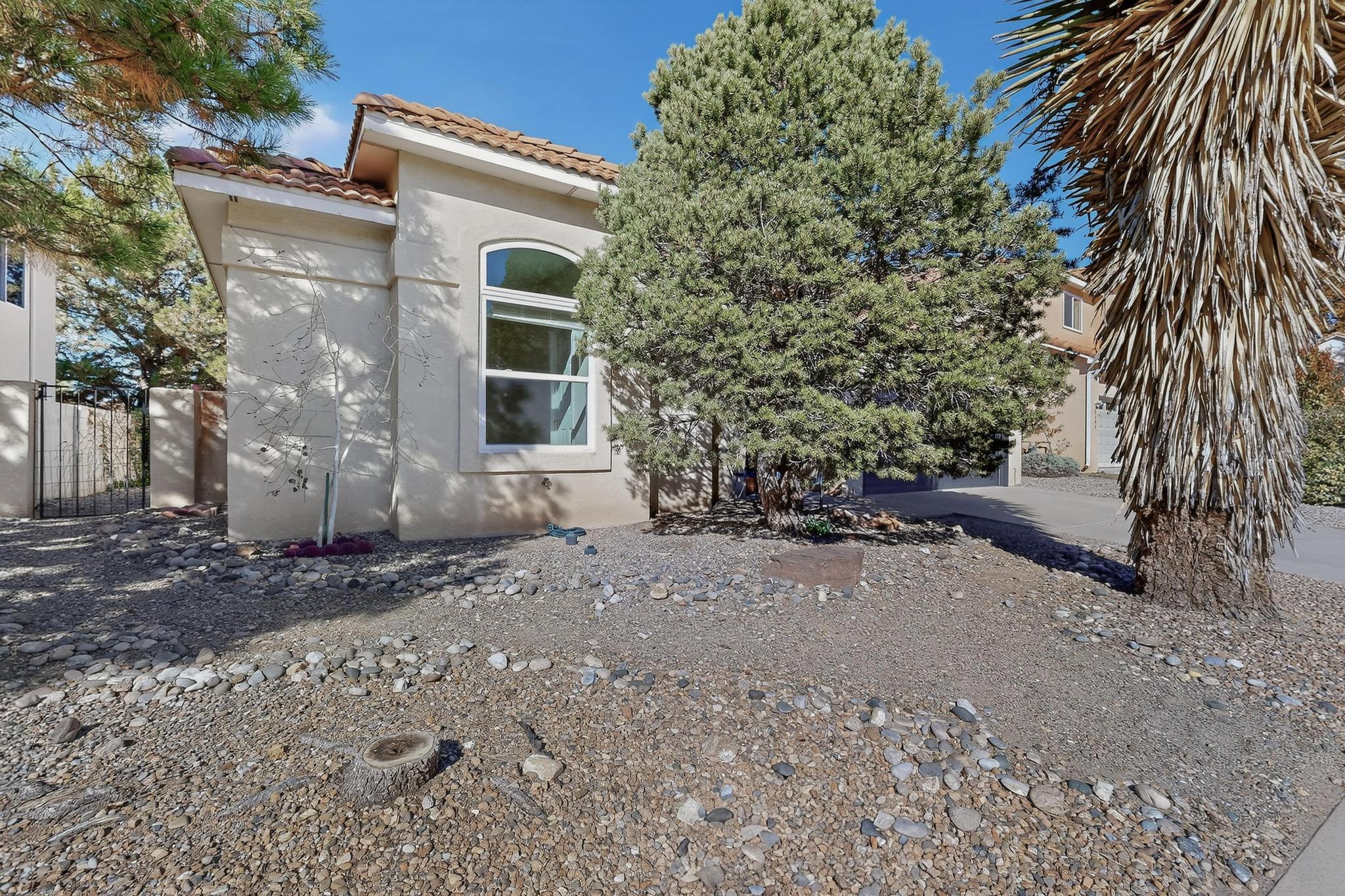 6401 ELK HORN DRIVE NE, ALBUQUERQUE, NM 87111  Photo 4