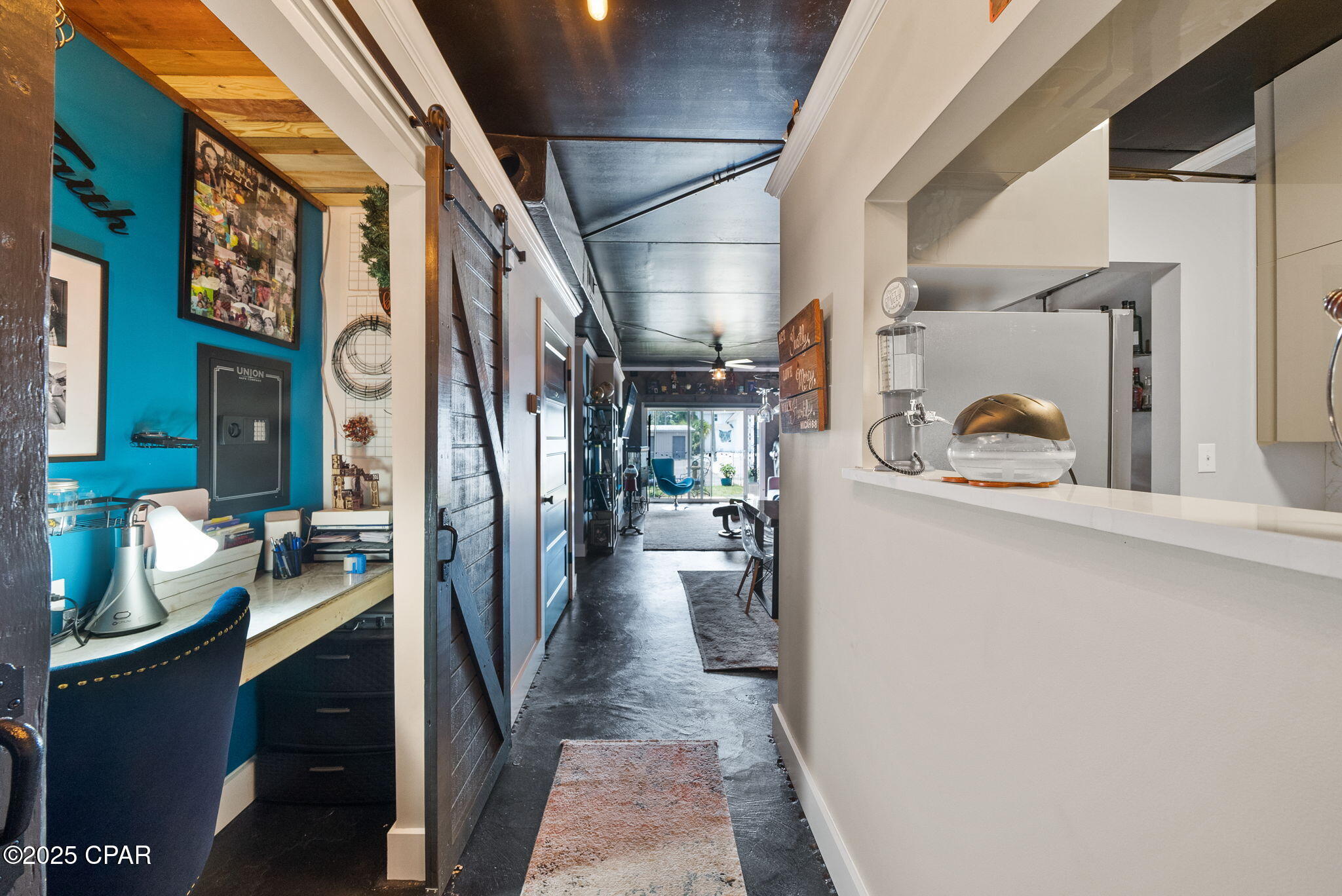 Image 14 For 105 Allen Avenue 56