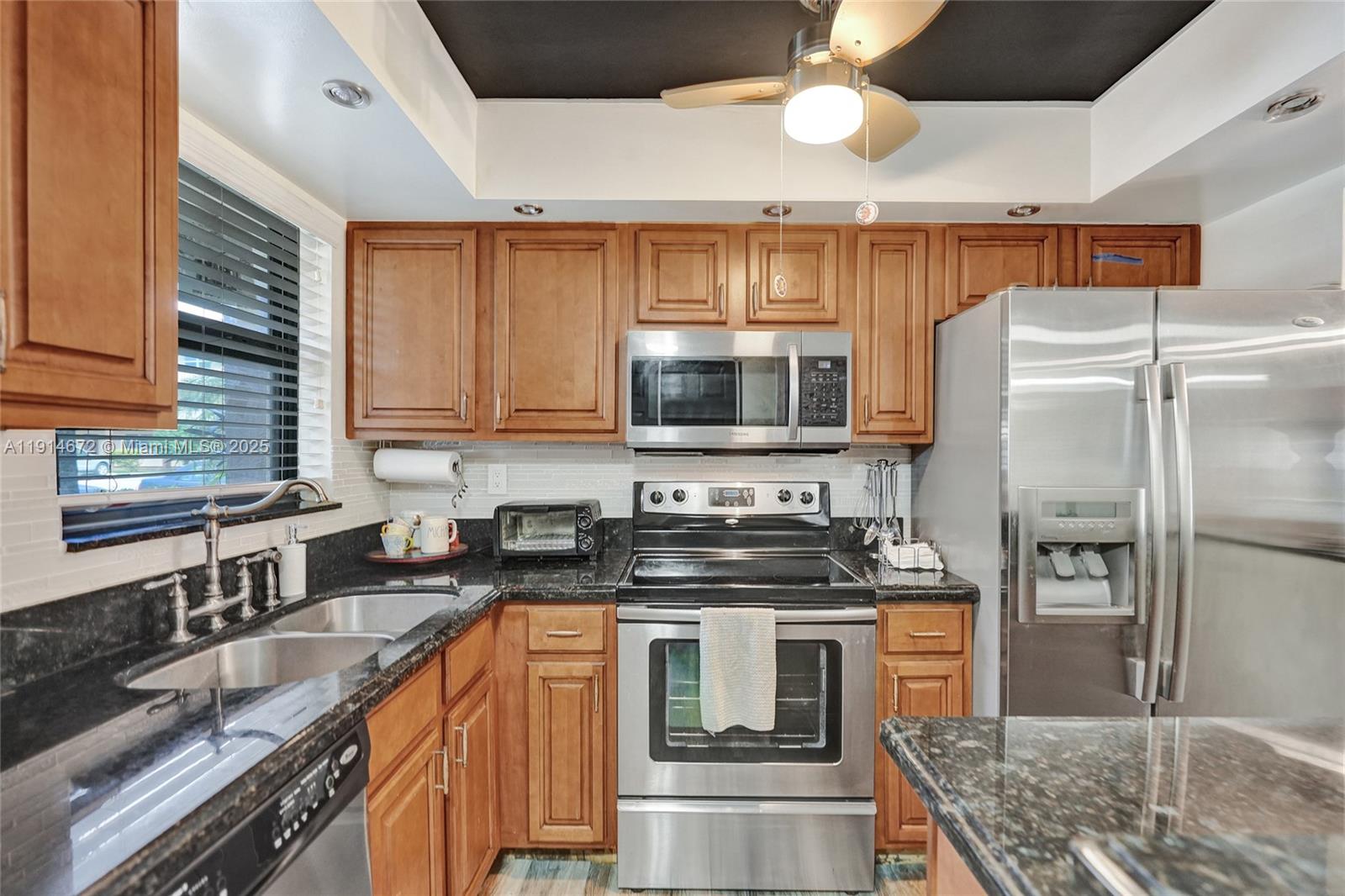 Sunrise Lakes 61 Condo