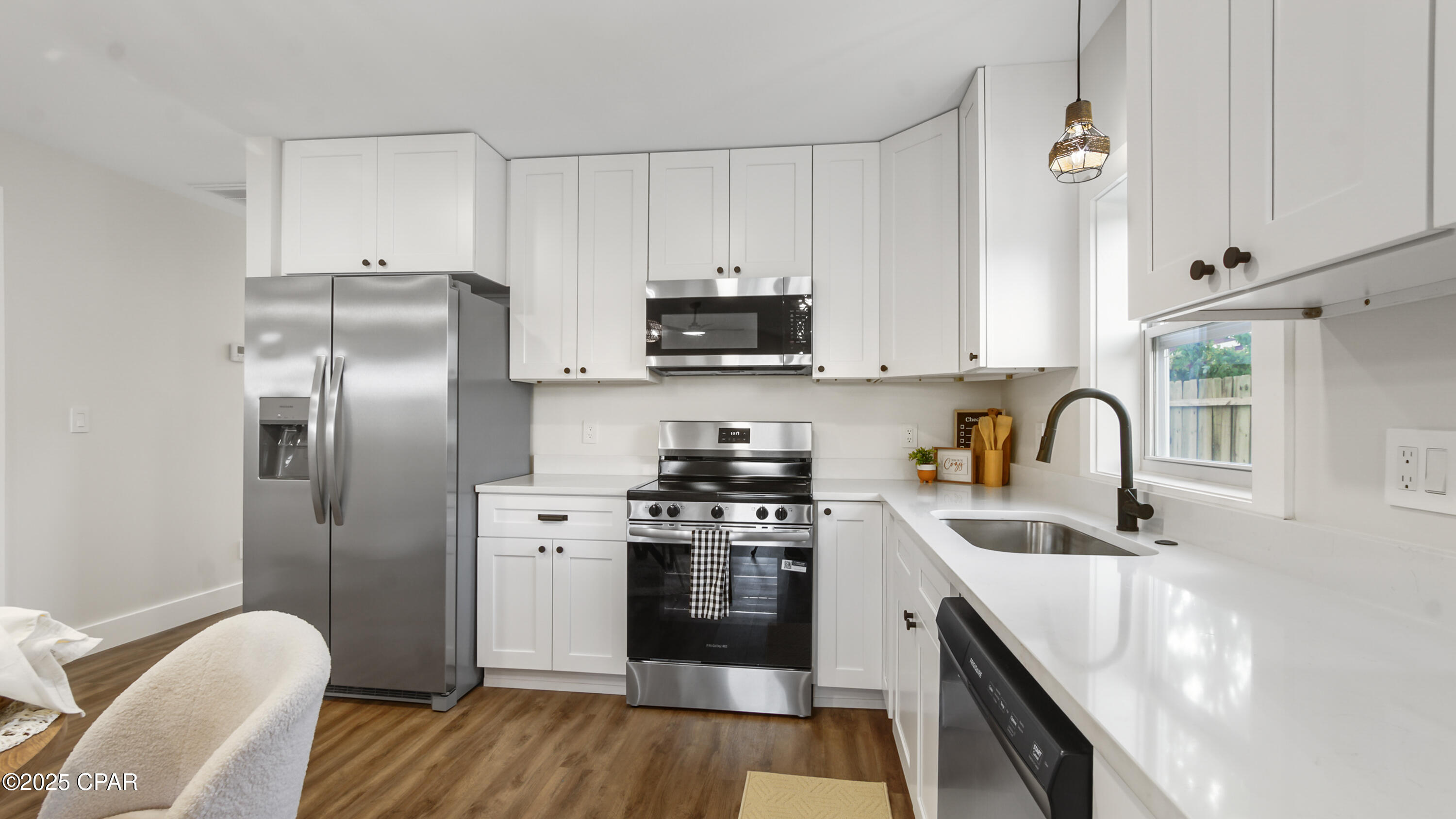 Image 10 For 2402 16th Court