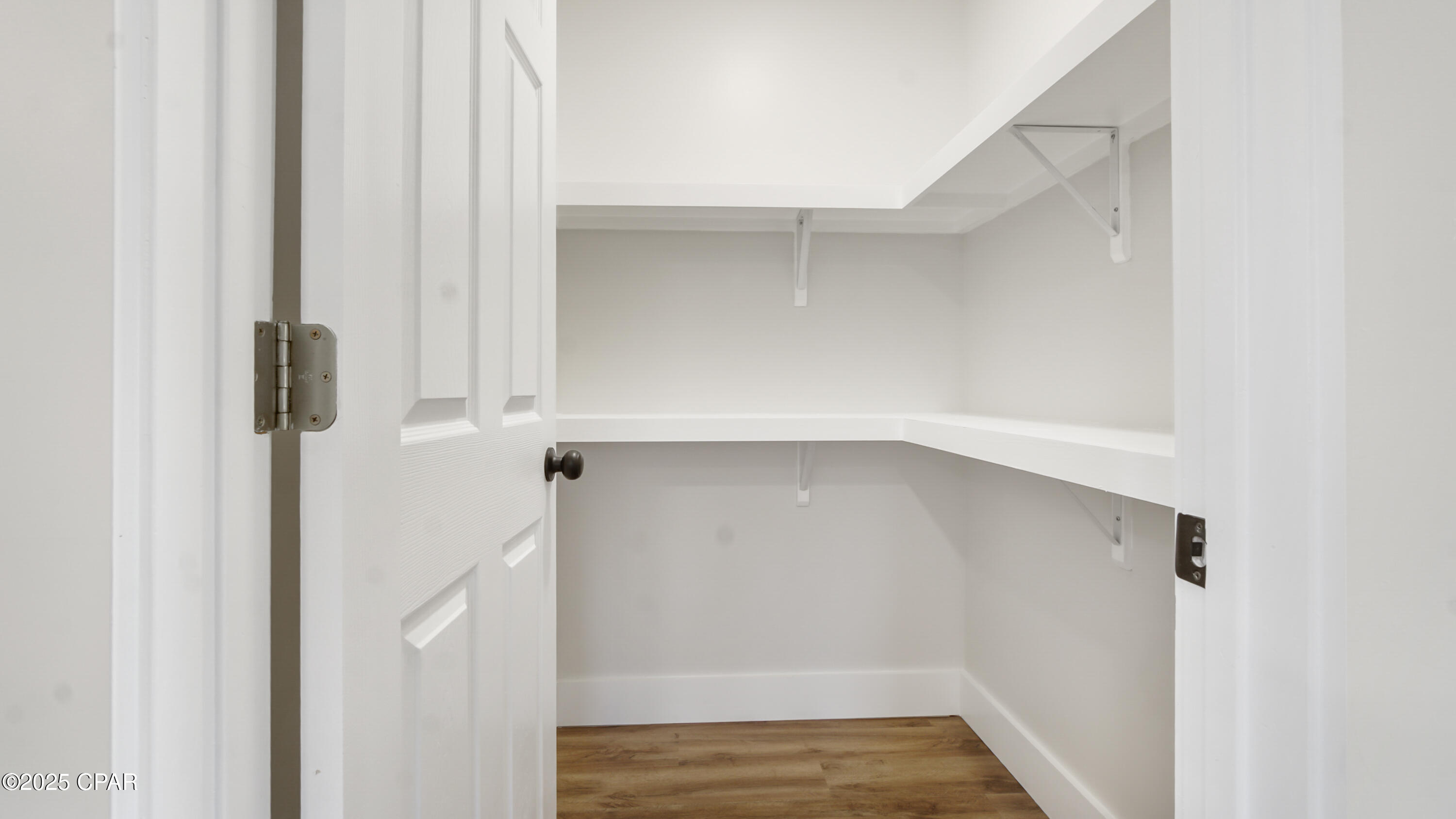 Image 12 For 2402 16th Court