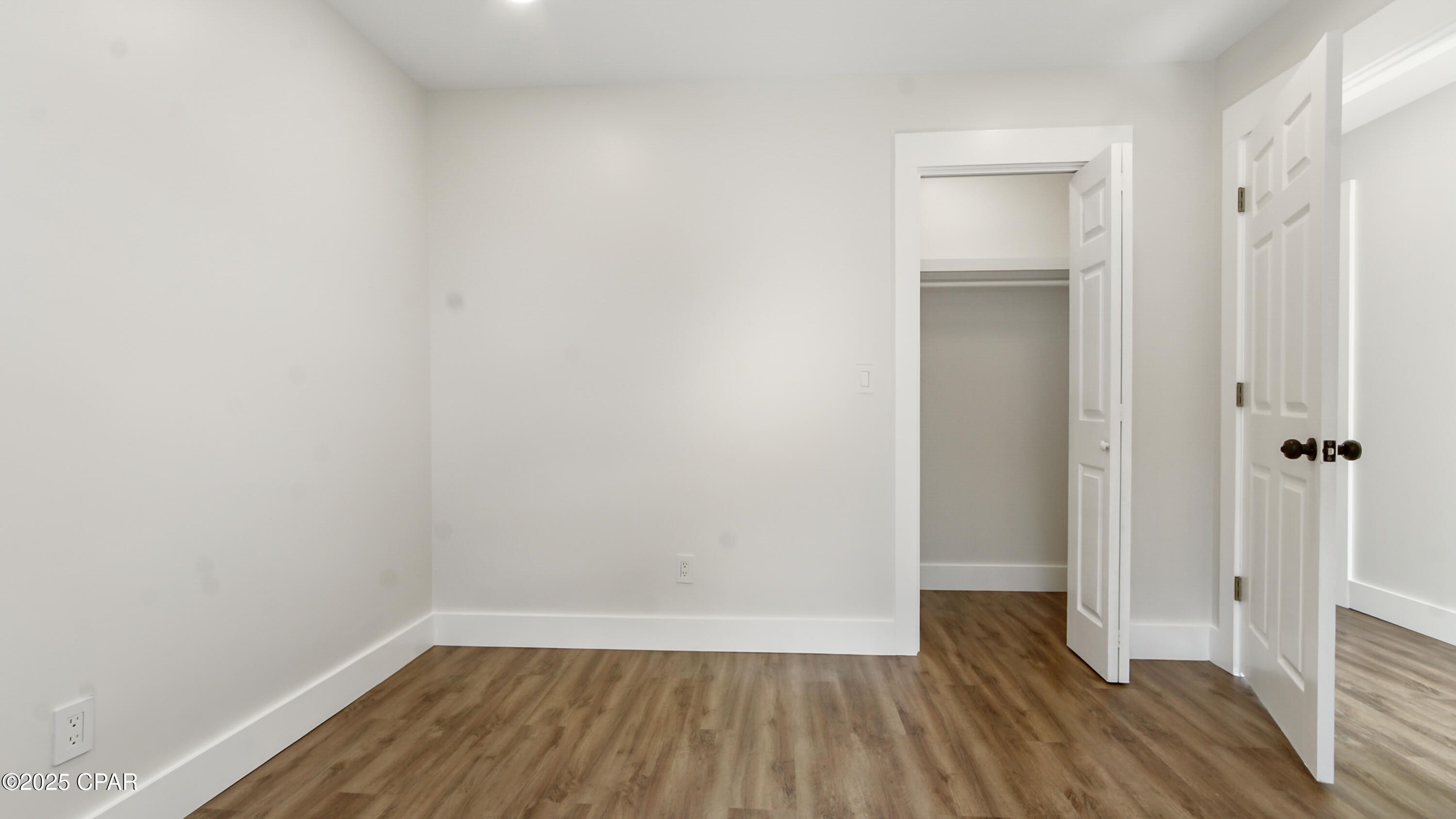 Image 22 For 2402 16th Court