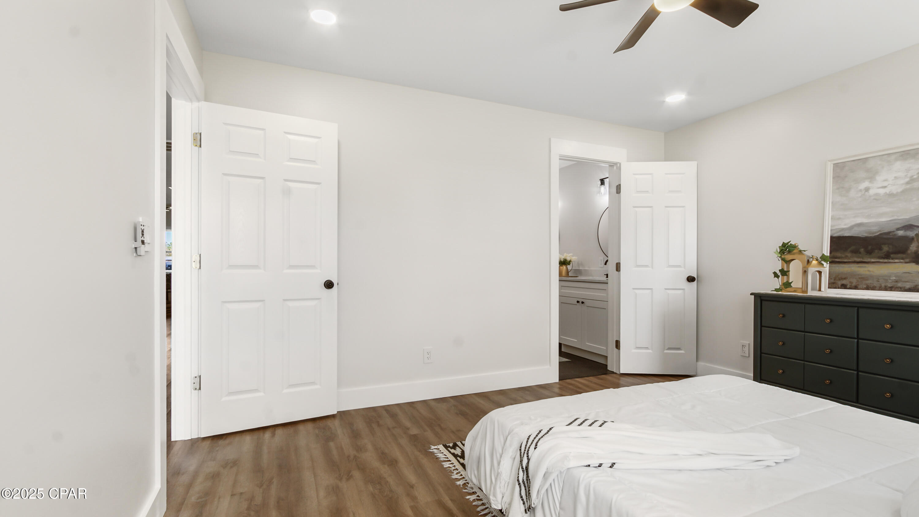 Image 25 For 2402 16th Court