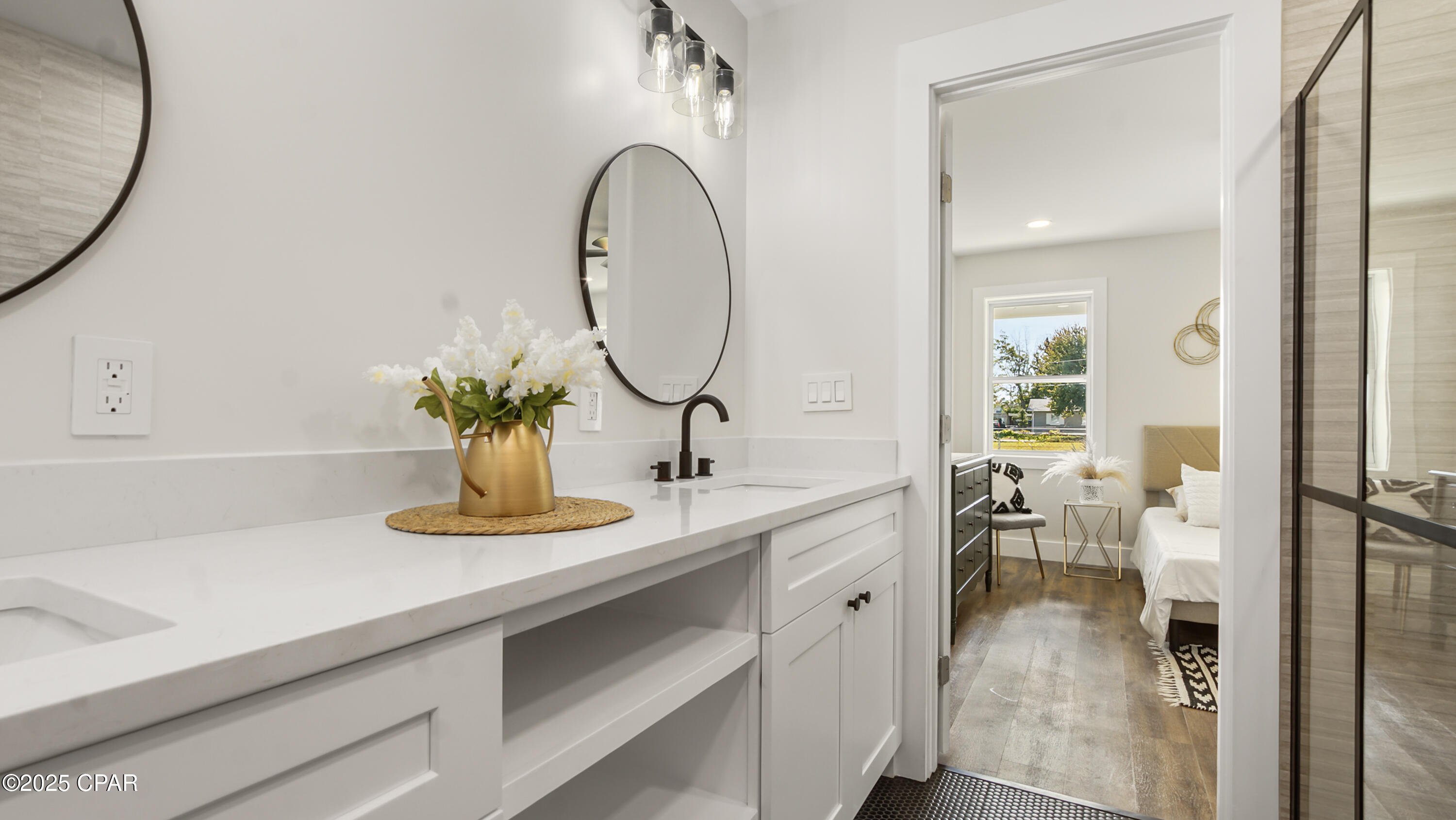 Image 26 For 2402 16th Court