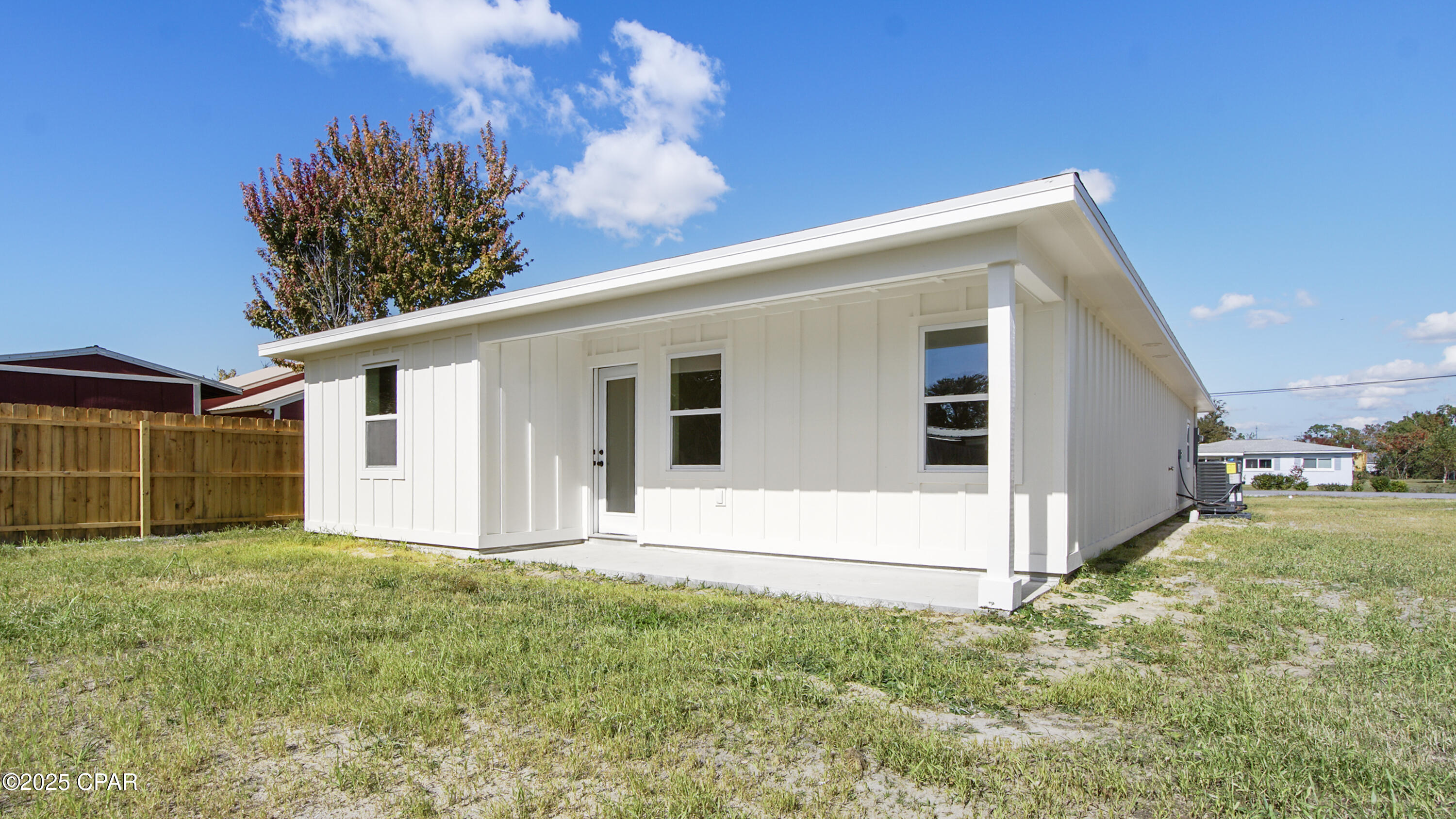 Image 30 For 2402 16th Court