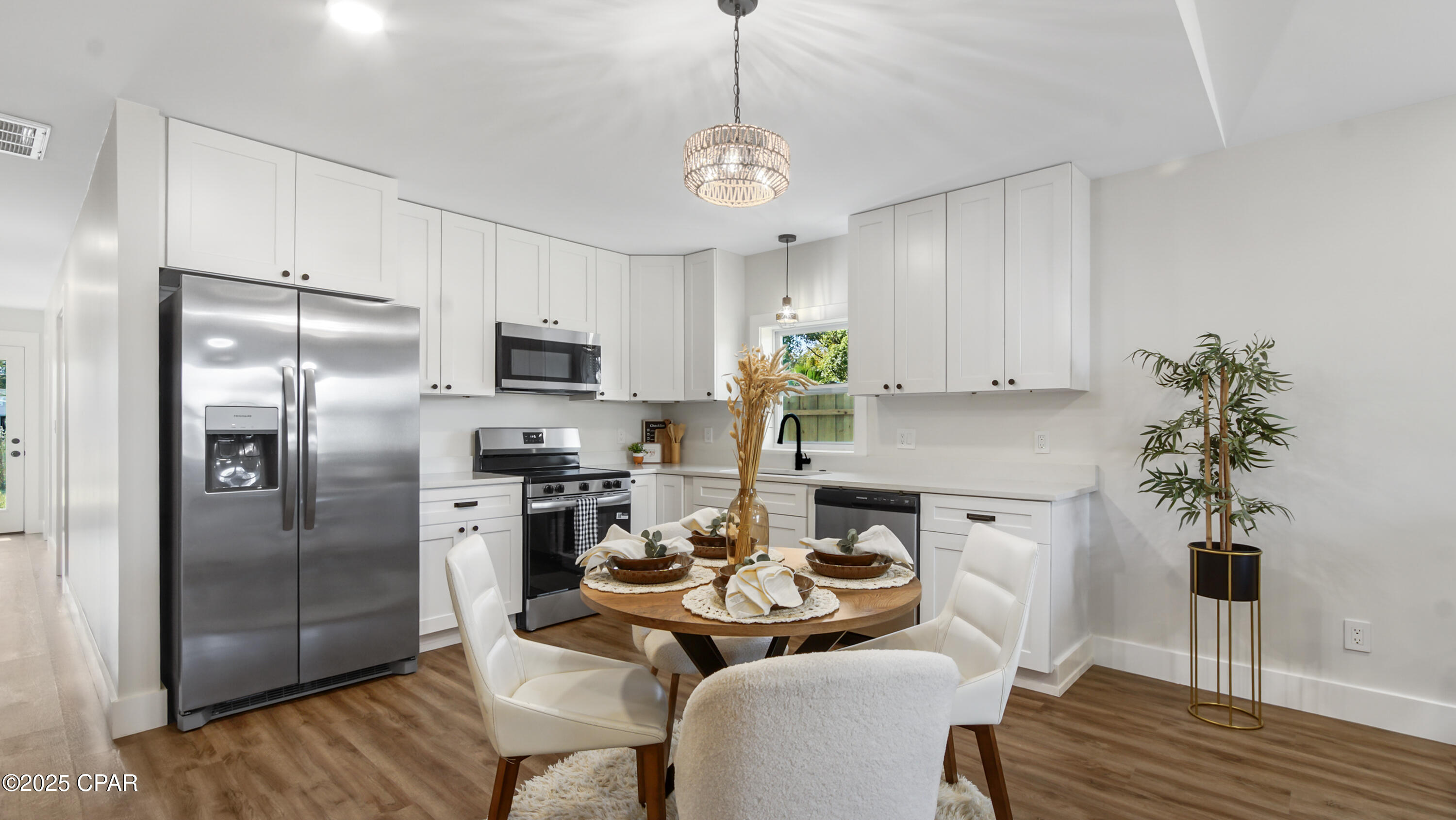 Image 6 For 2402 16th Court