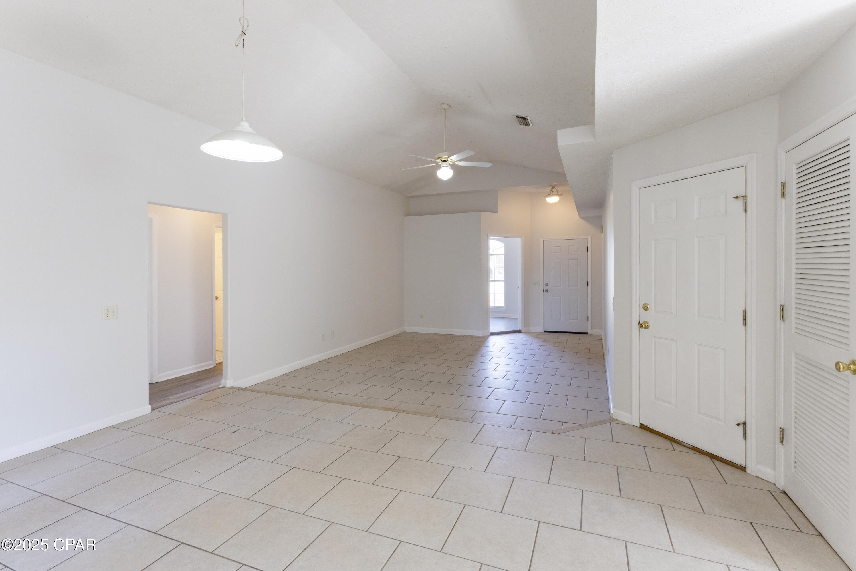 Image 11 For 6404 Pine Drive