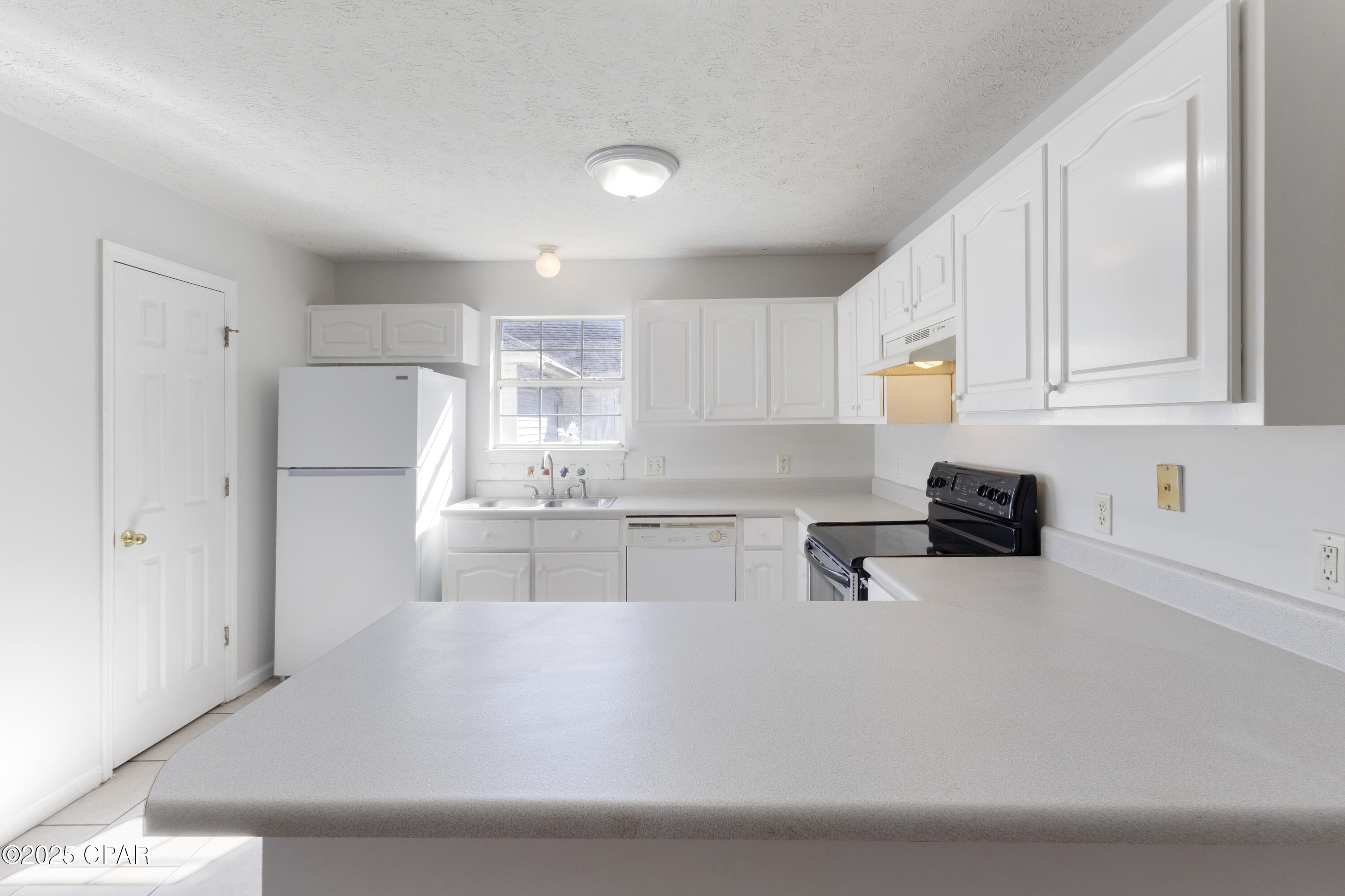 Image 12 For 6404 Pine Drive