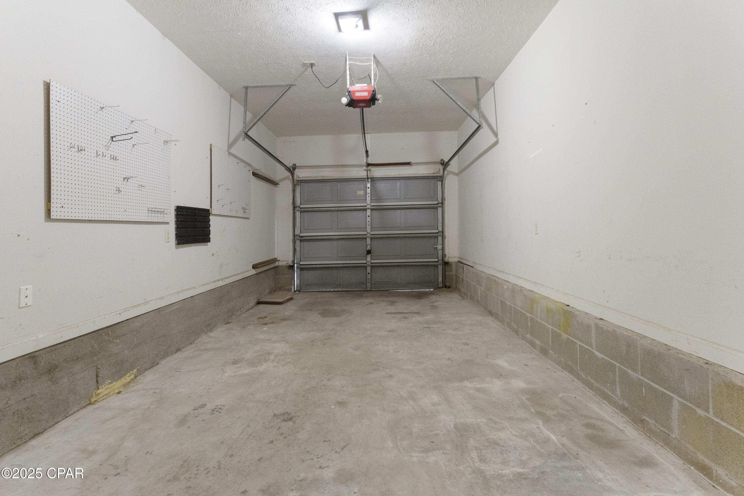 Image 13 For 6404 Pine Drive