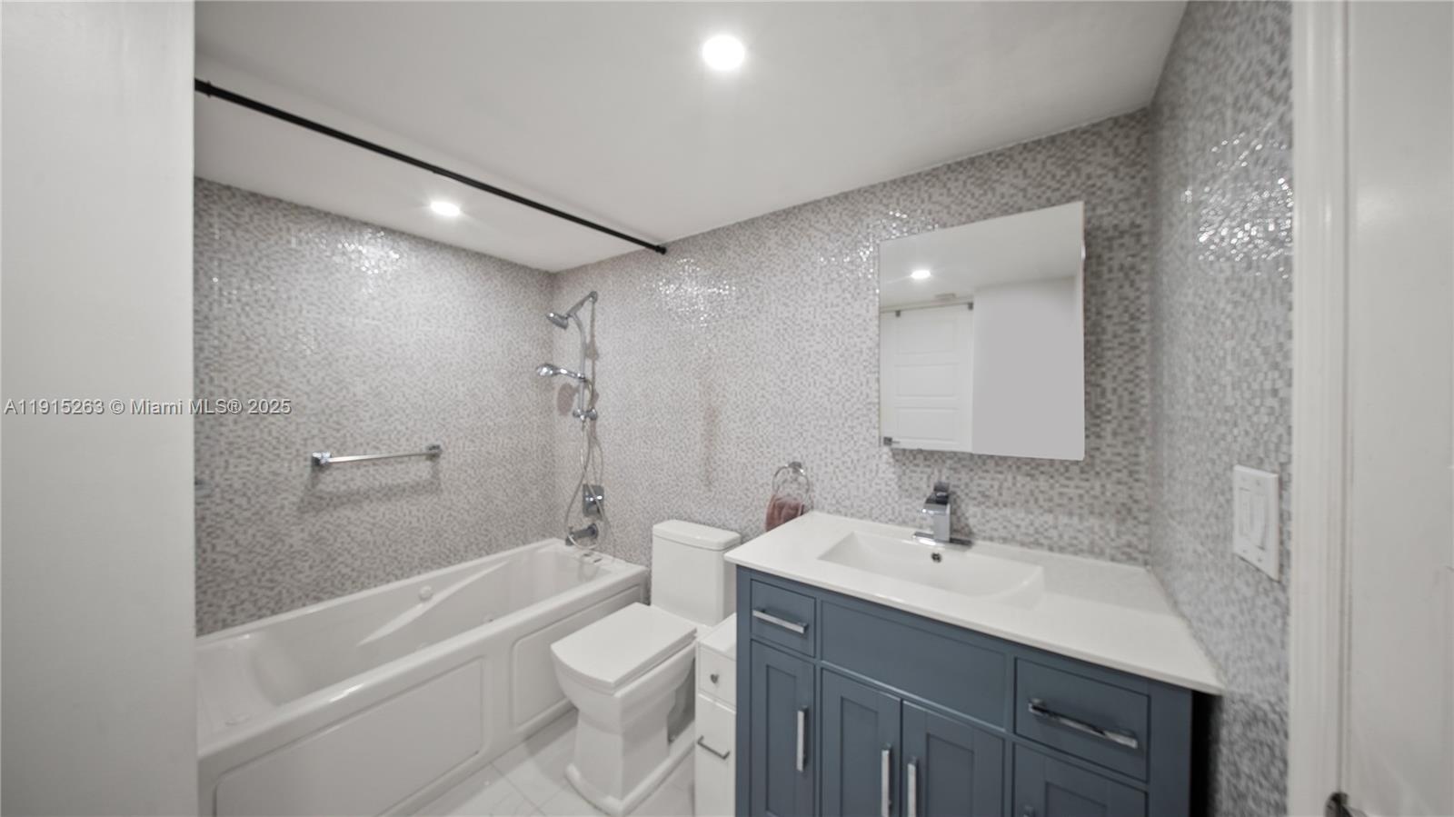 2030 S Ocean Dr 1716