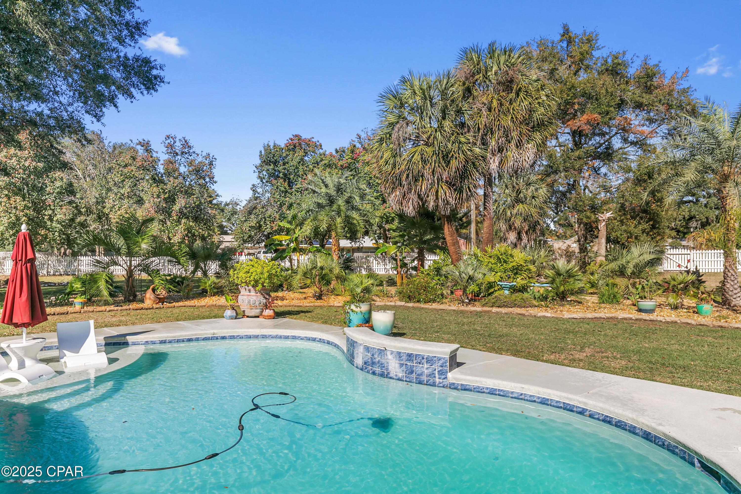 Image 2 For 1060 8th Avenue