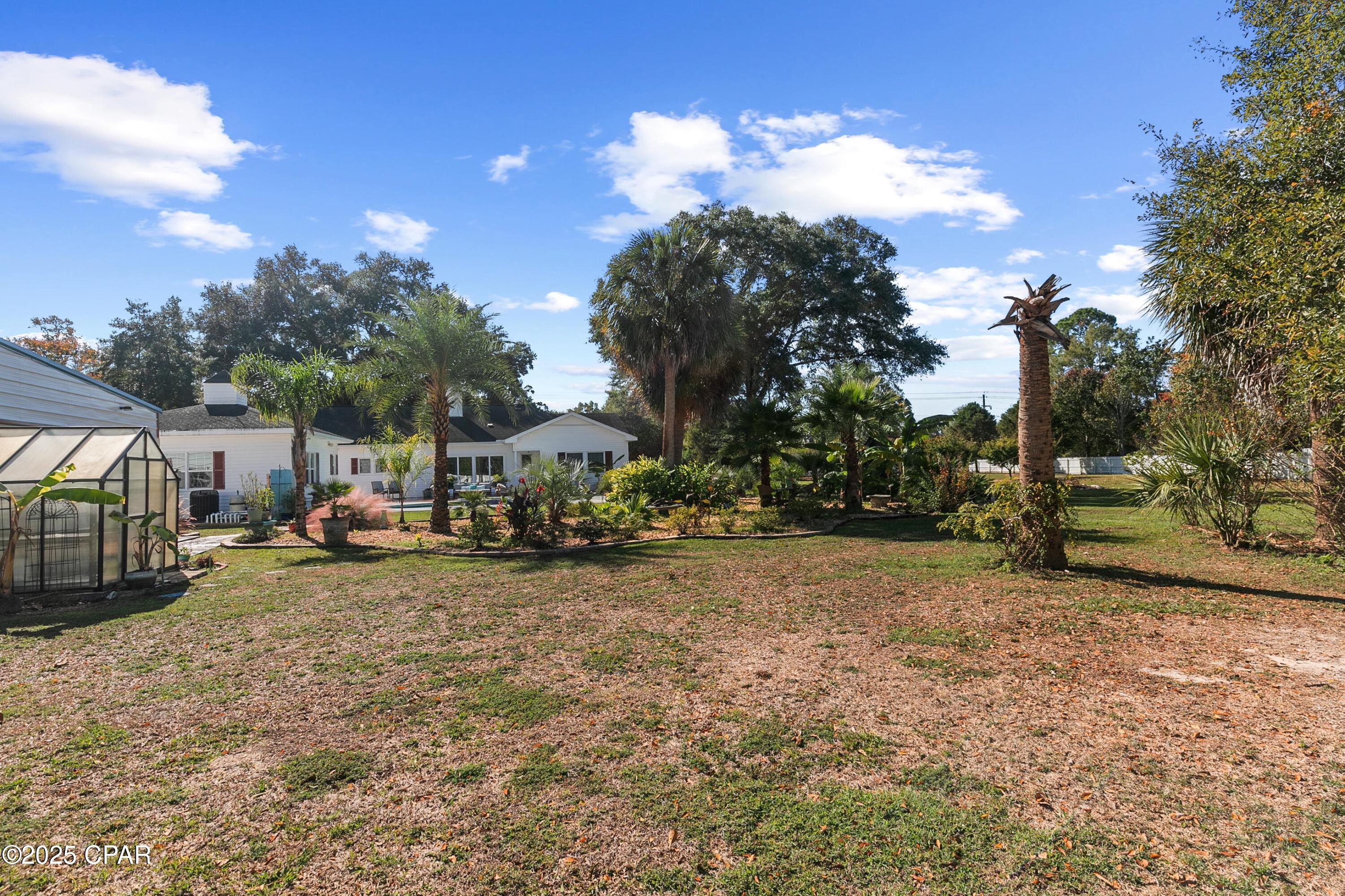 Image 20 For 1060 8th Avenue