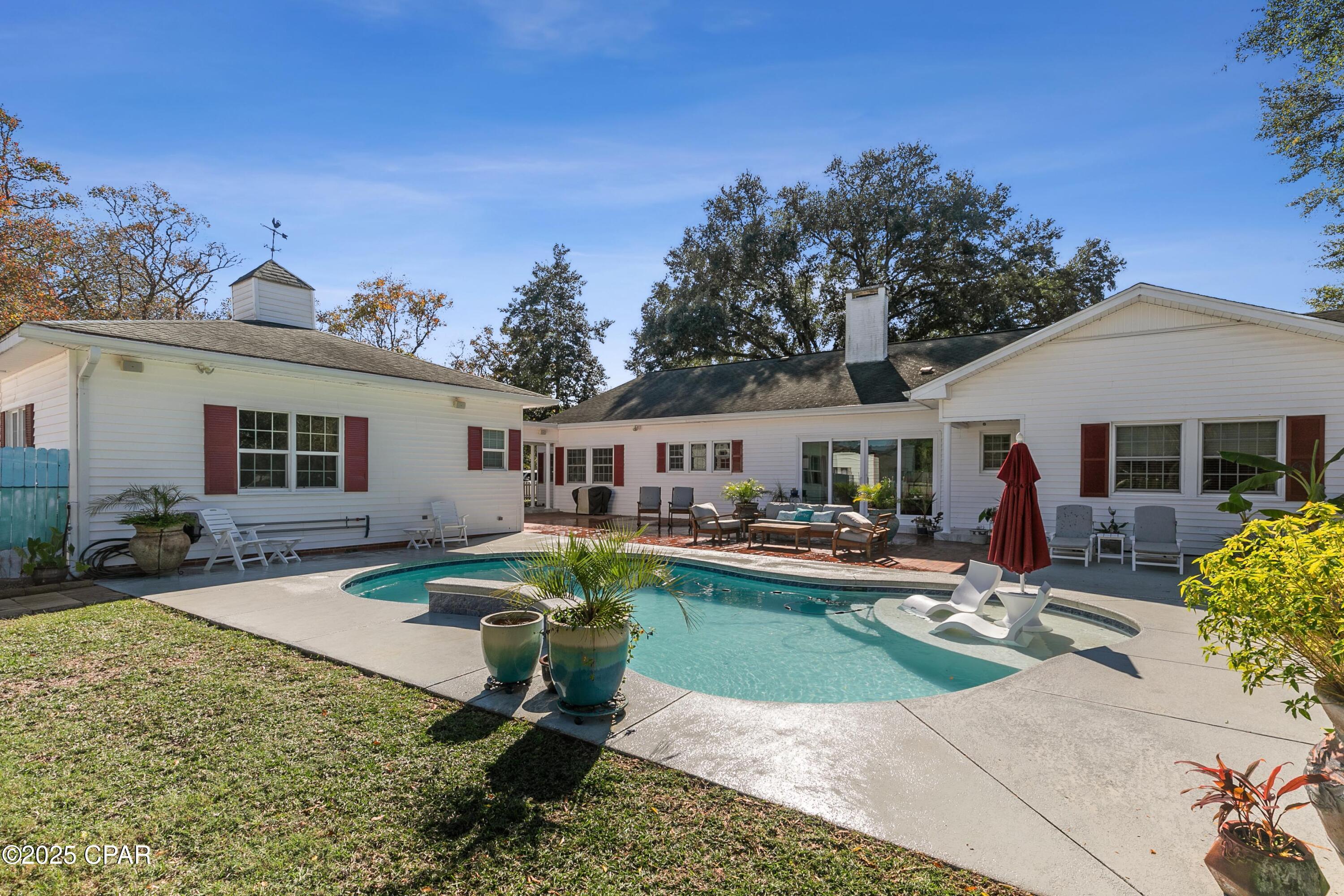 Image 24 For 1060 8th Avenue