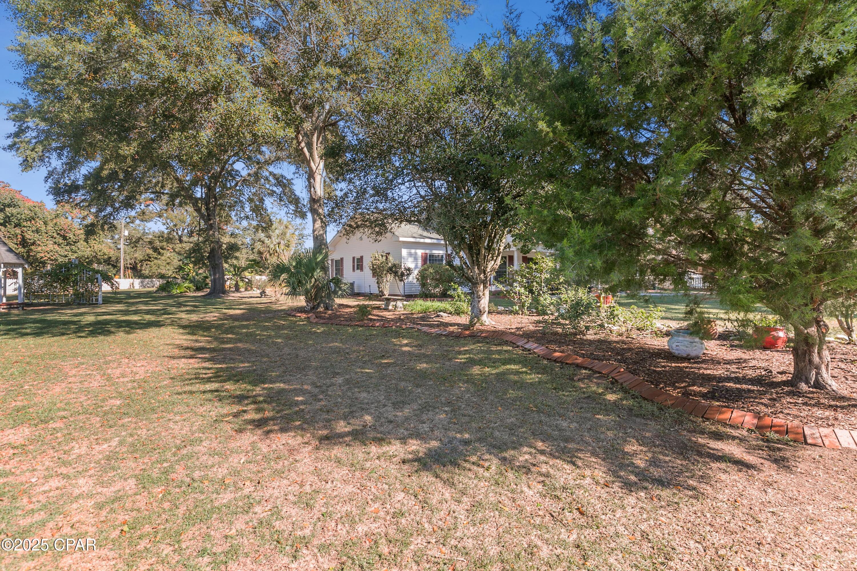 Image 29 For 1060 8th Avenue