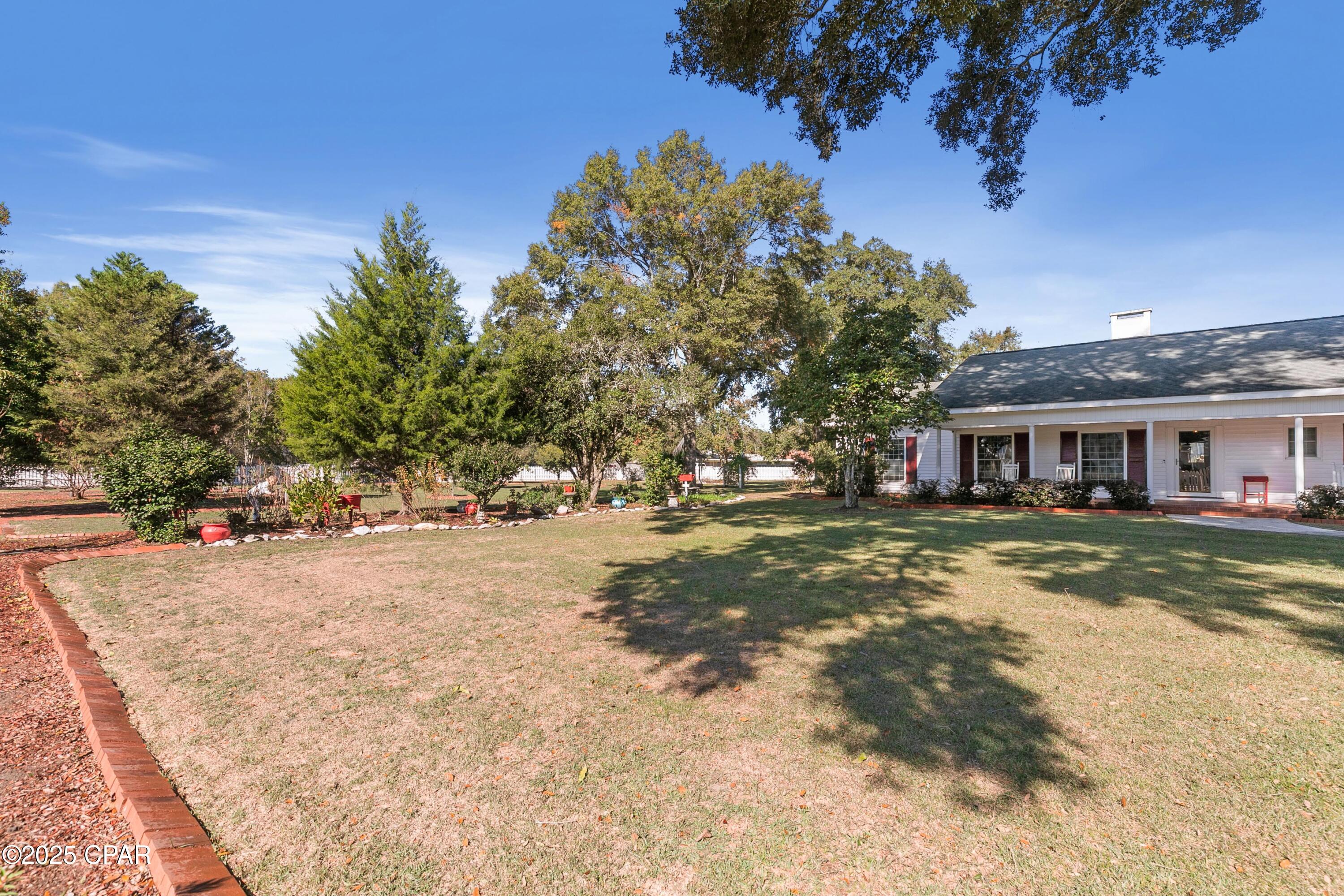 Image 33 For 1060 8th Avenue