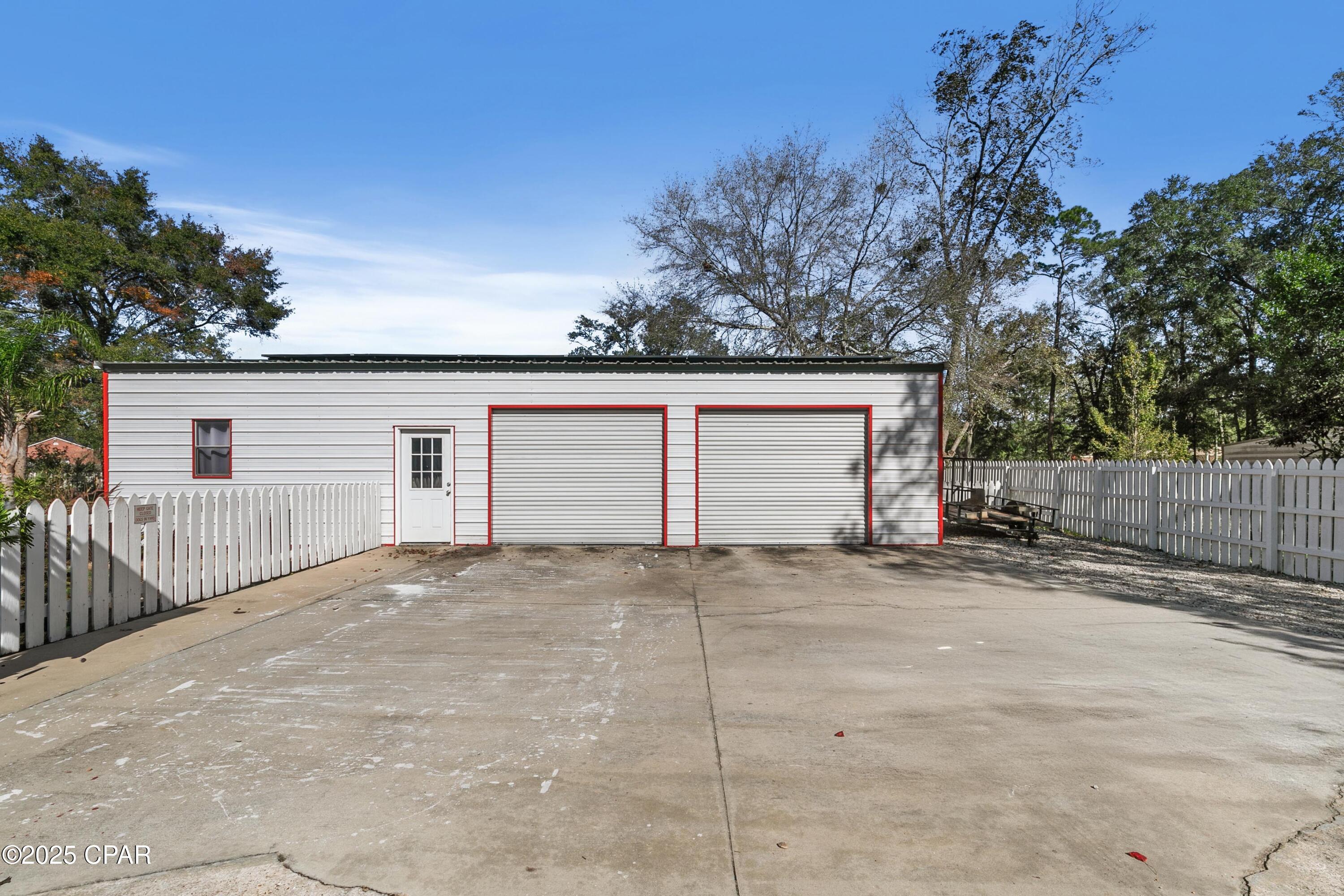 Image 36 For 1060 8th Avenue