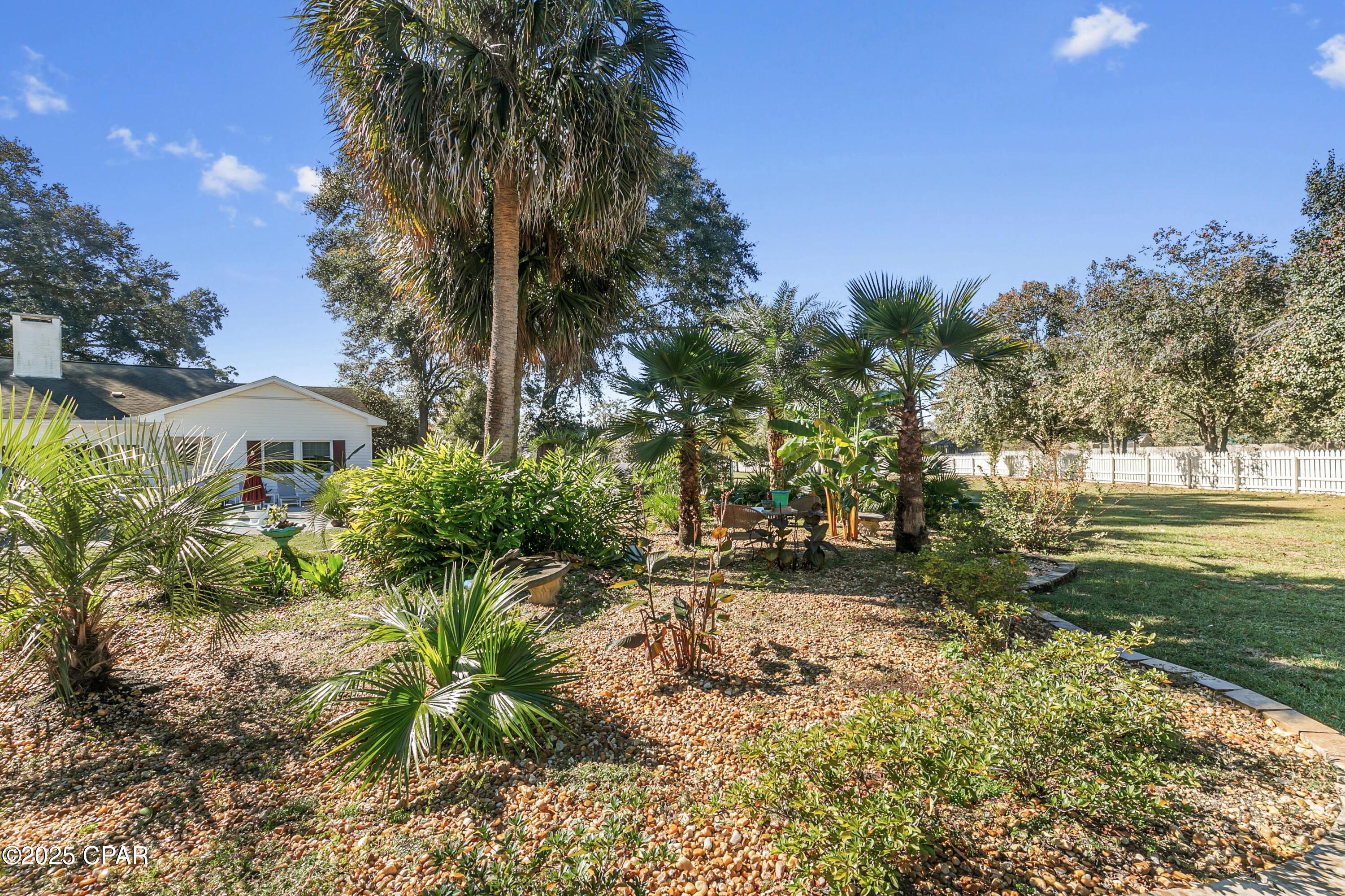 Image 4 For 1060 8th Avenue