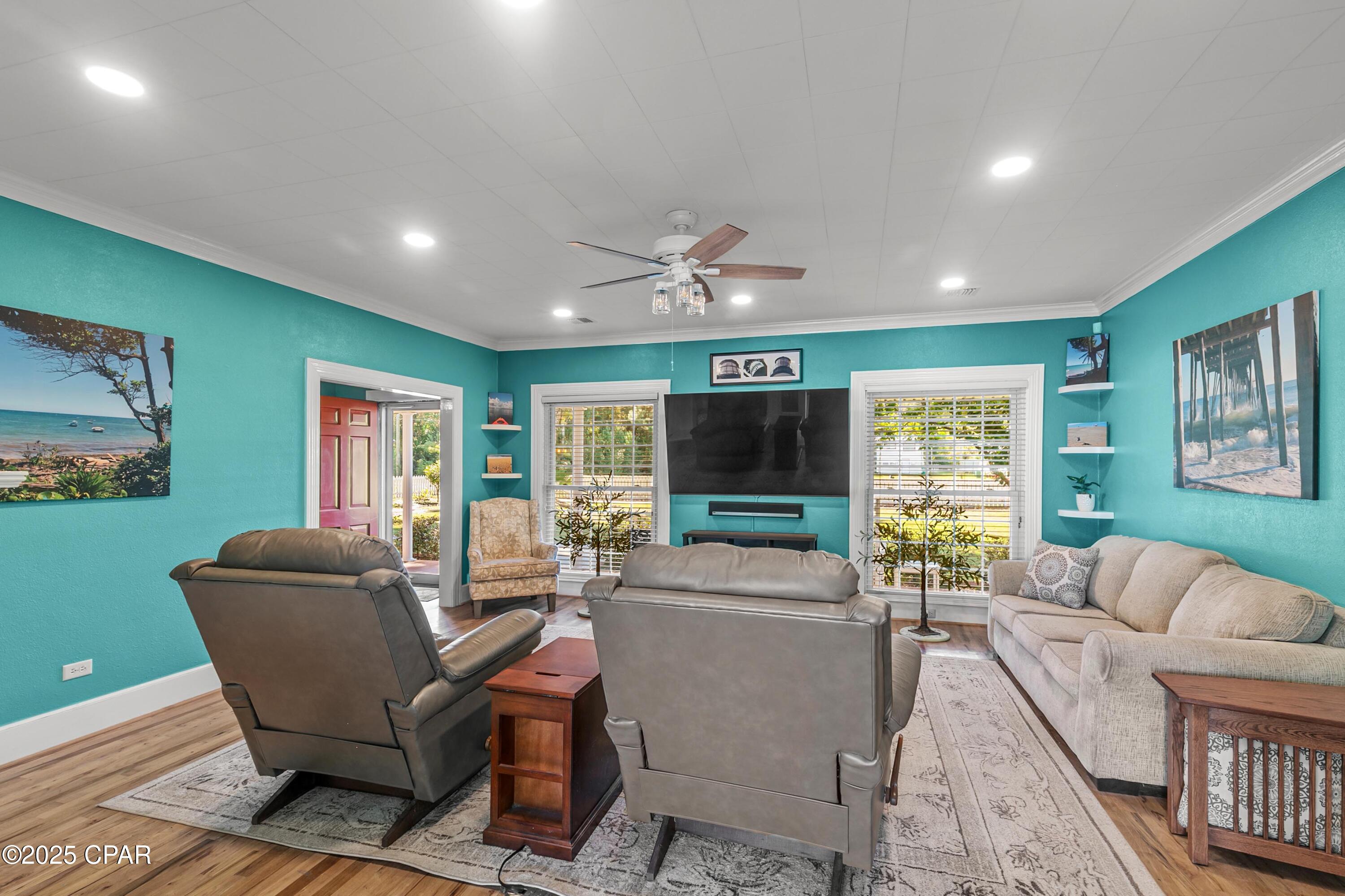 Image 42 For 1060 8th Avenue