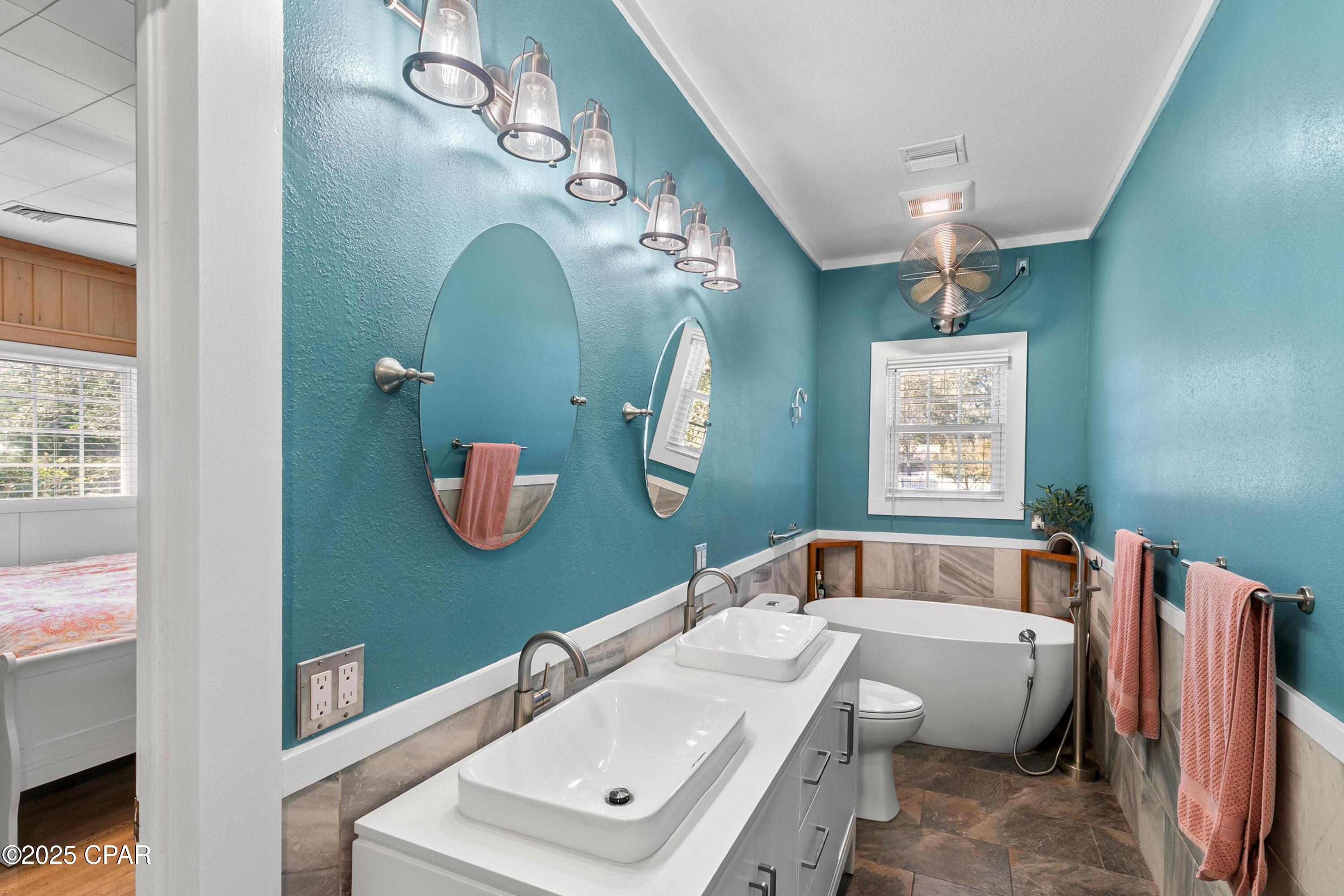 Image 45 For 1060 8th Avenue