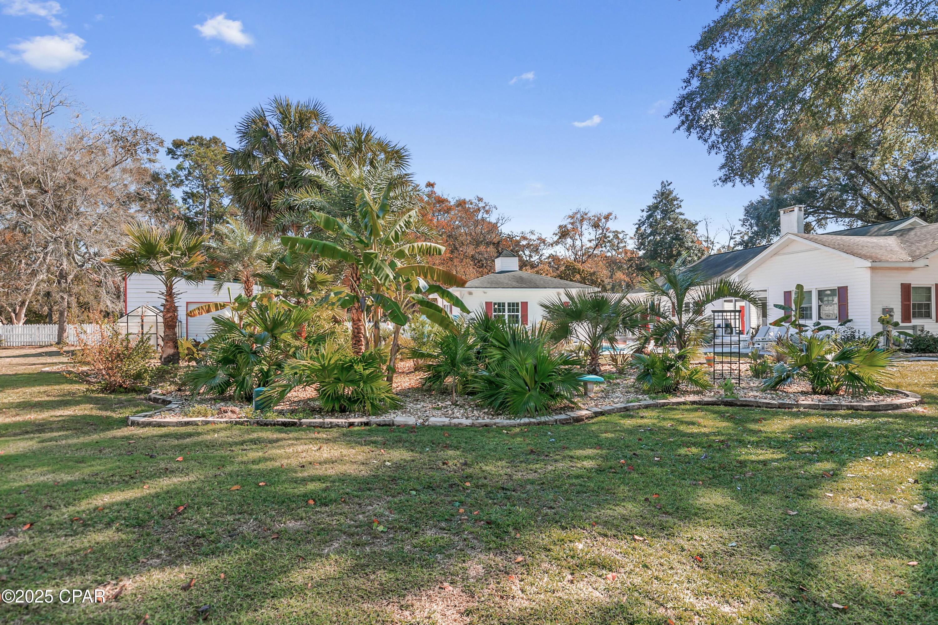 Image 5 For 1060 8th Avenue