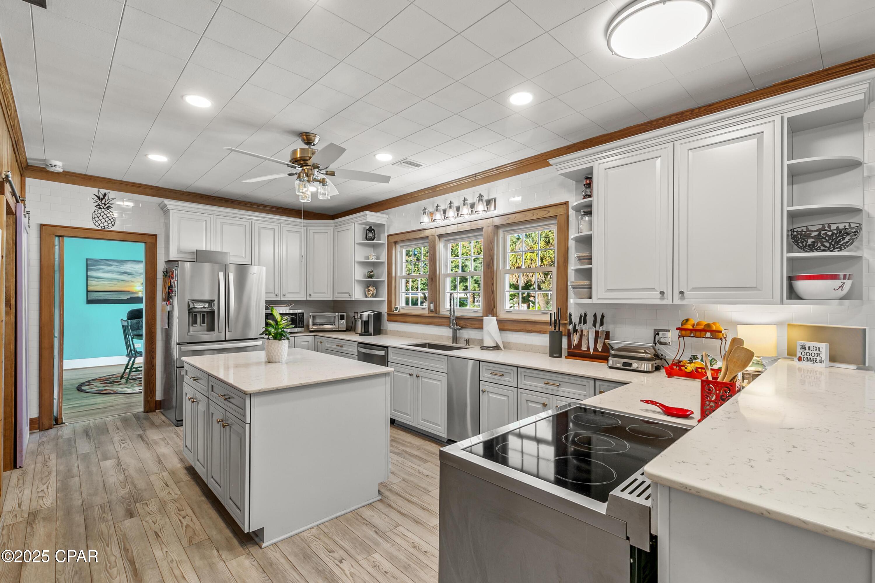 Image 61 For 1060 8th Avenue