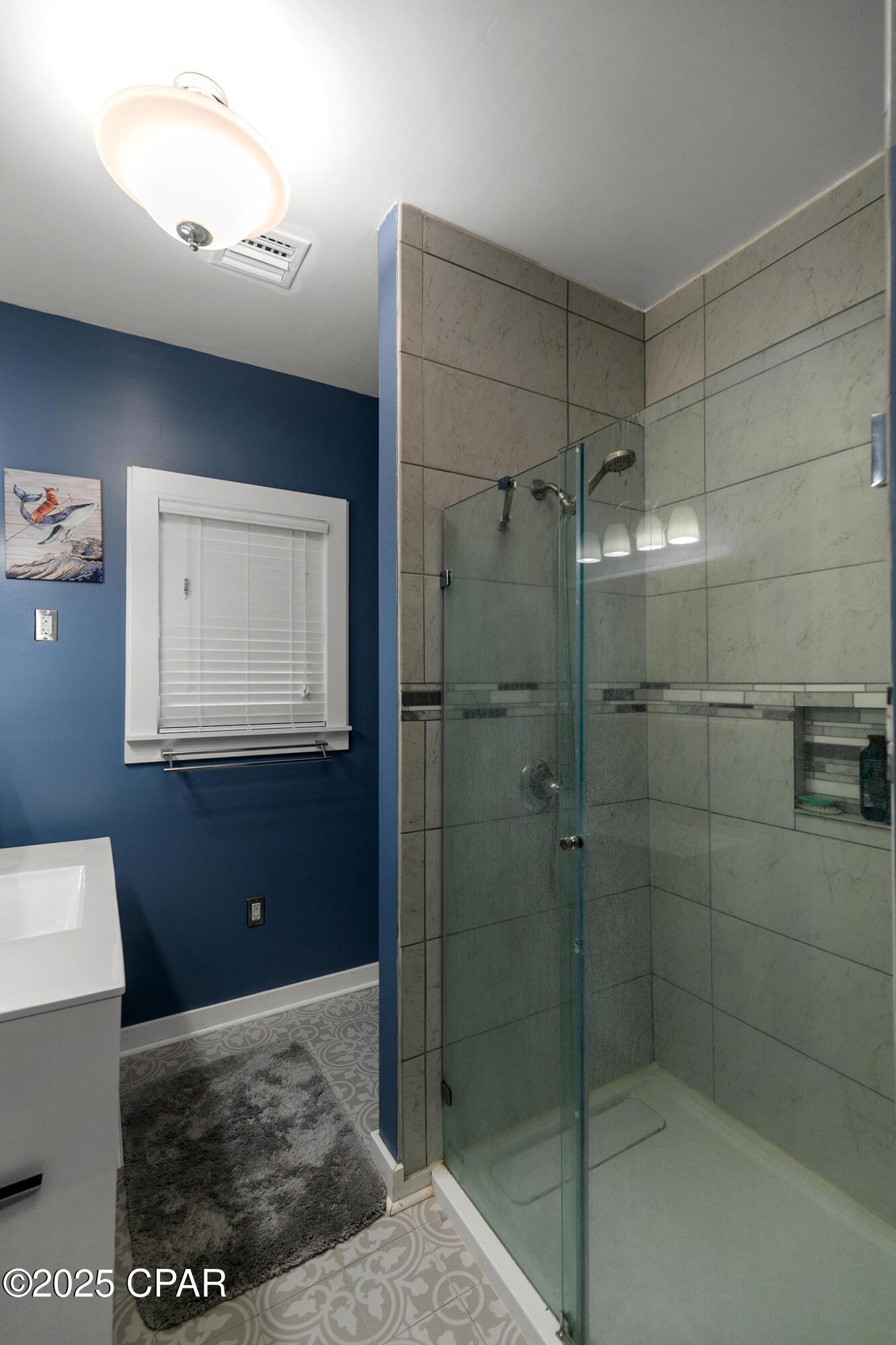 Image 72 For 1060 8th Avenue