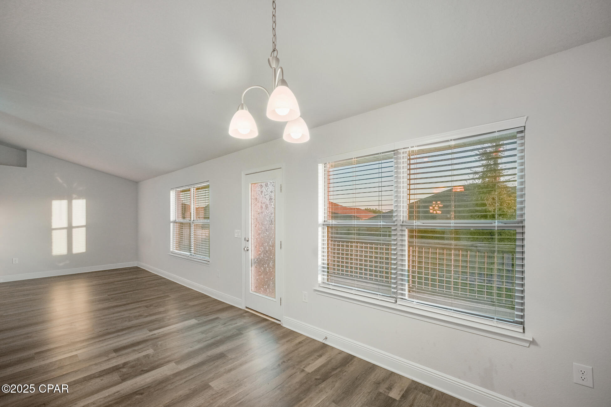 Image 16 For 2011 Broad Street