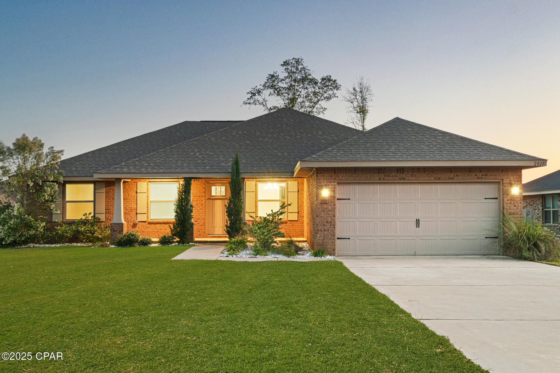 Image 2 For 2011 Broad Street