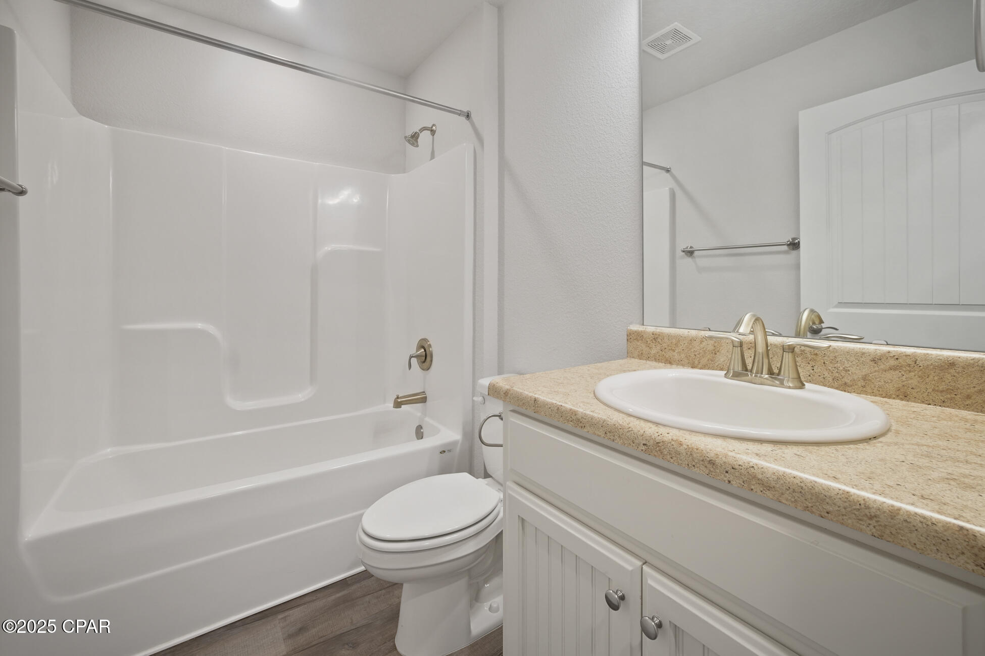 Image 26 For 2011 Broad Street