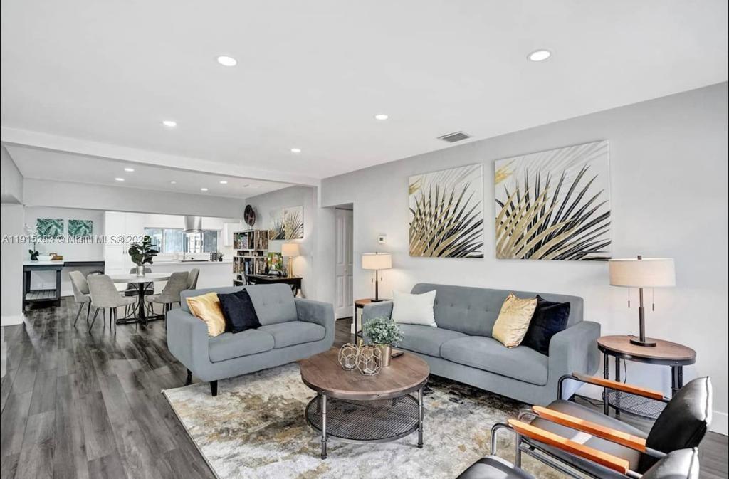 1431 Dewey St, Hollywood, Florida 33020