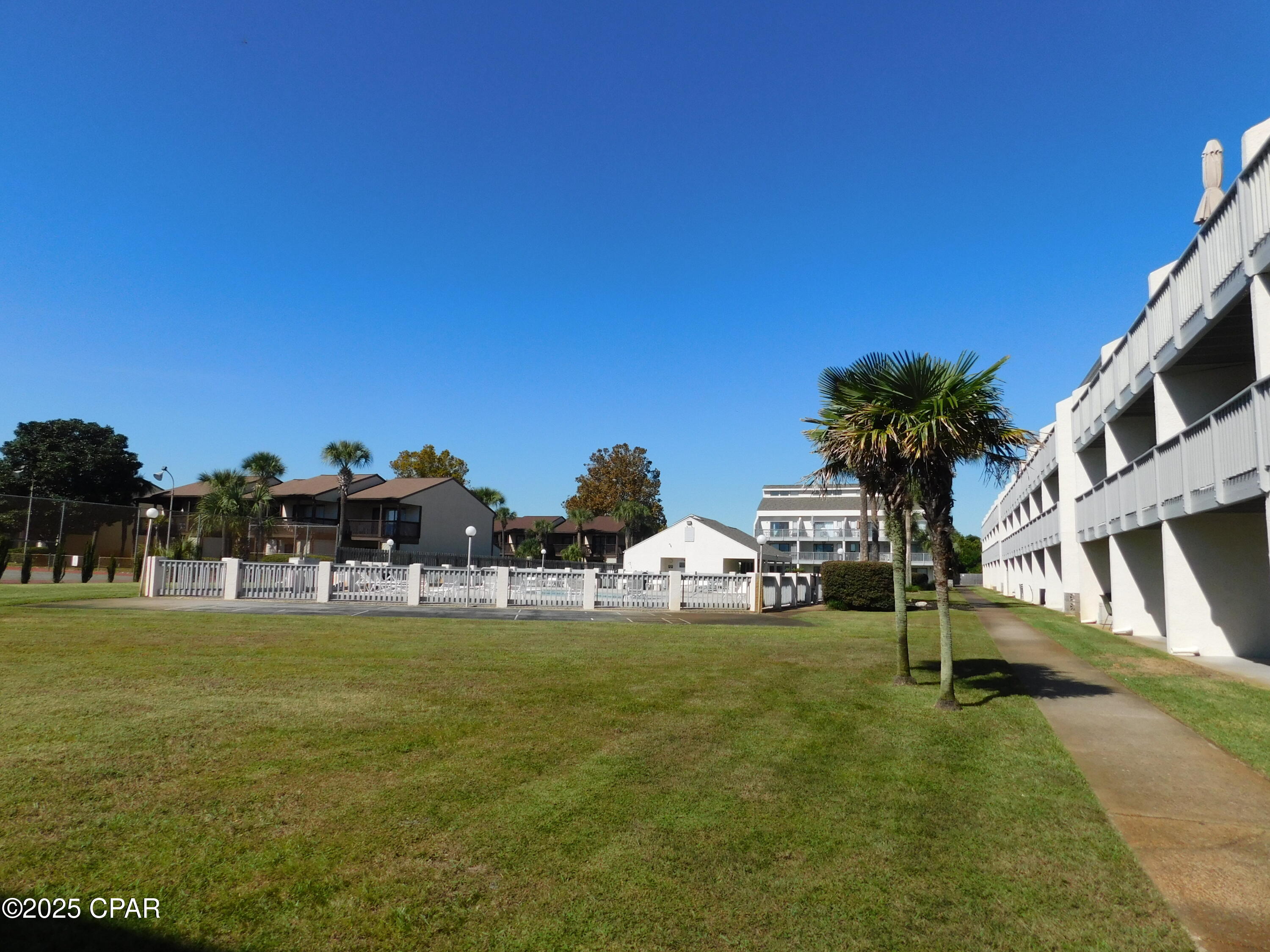 Image 18 For 17614 Front Beach Road 38a